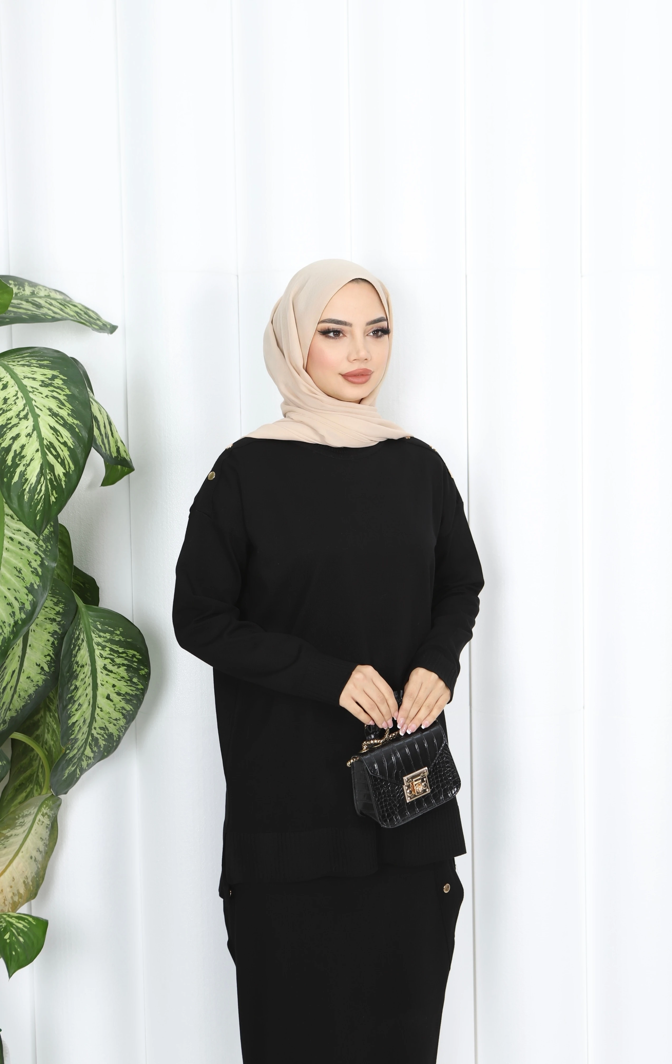 Düğmeli Merserize Etekli Takım