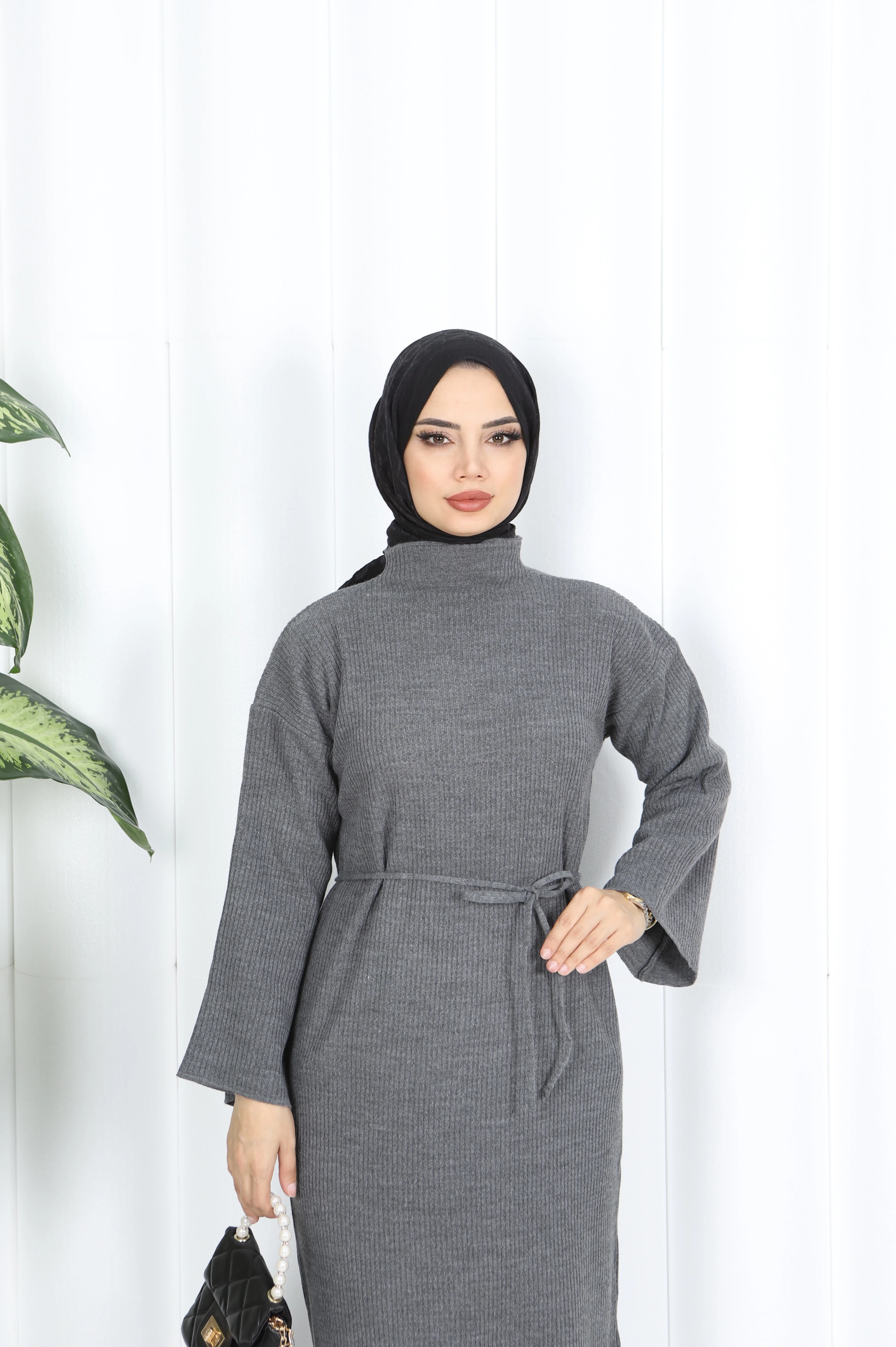 İspanyol Kol Bağcıklı Triko Elbise