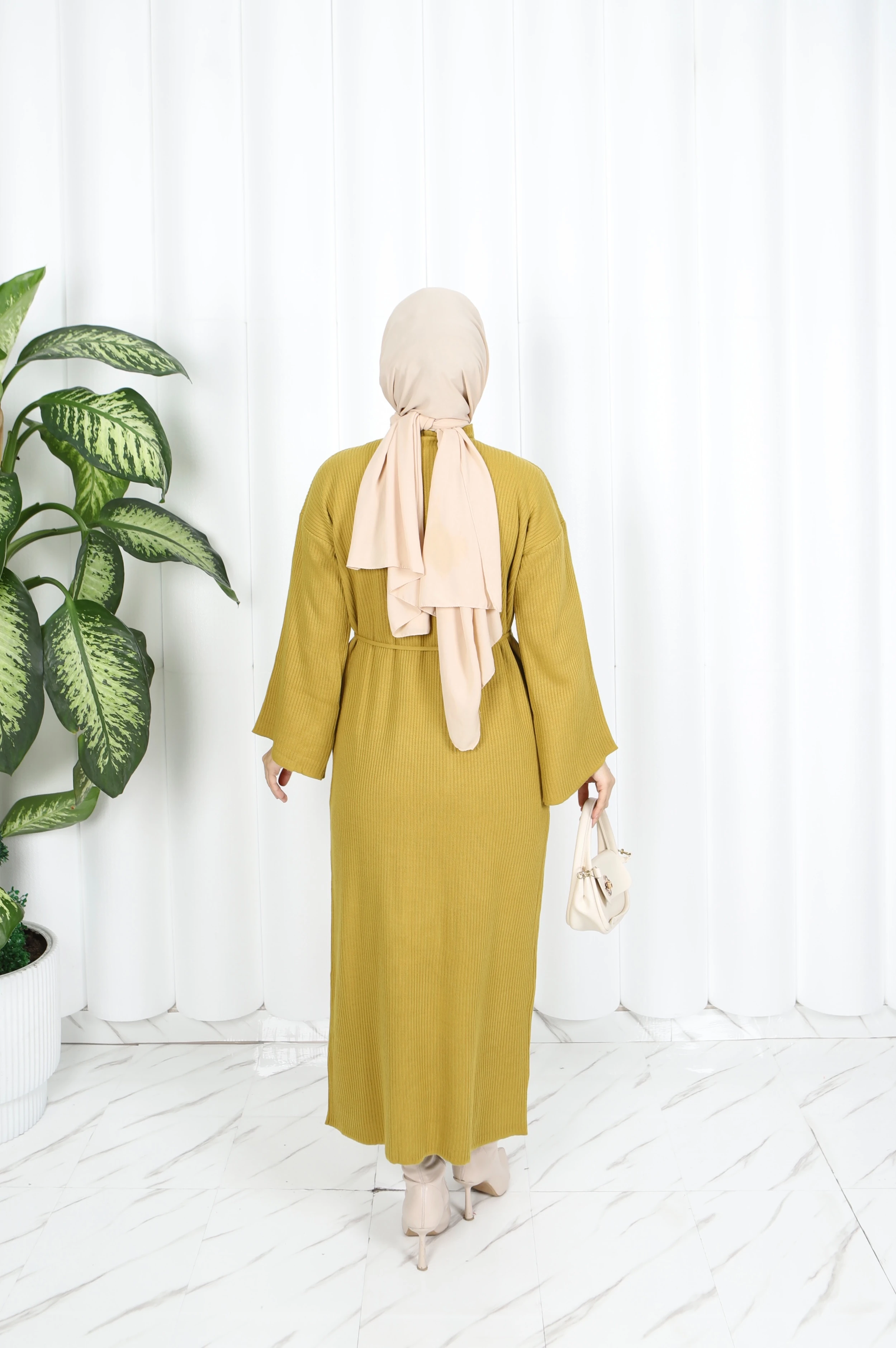 İspanyol Kol Bağcıklı Triko Elbise