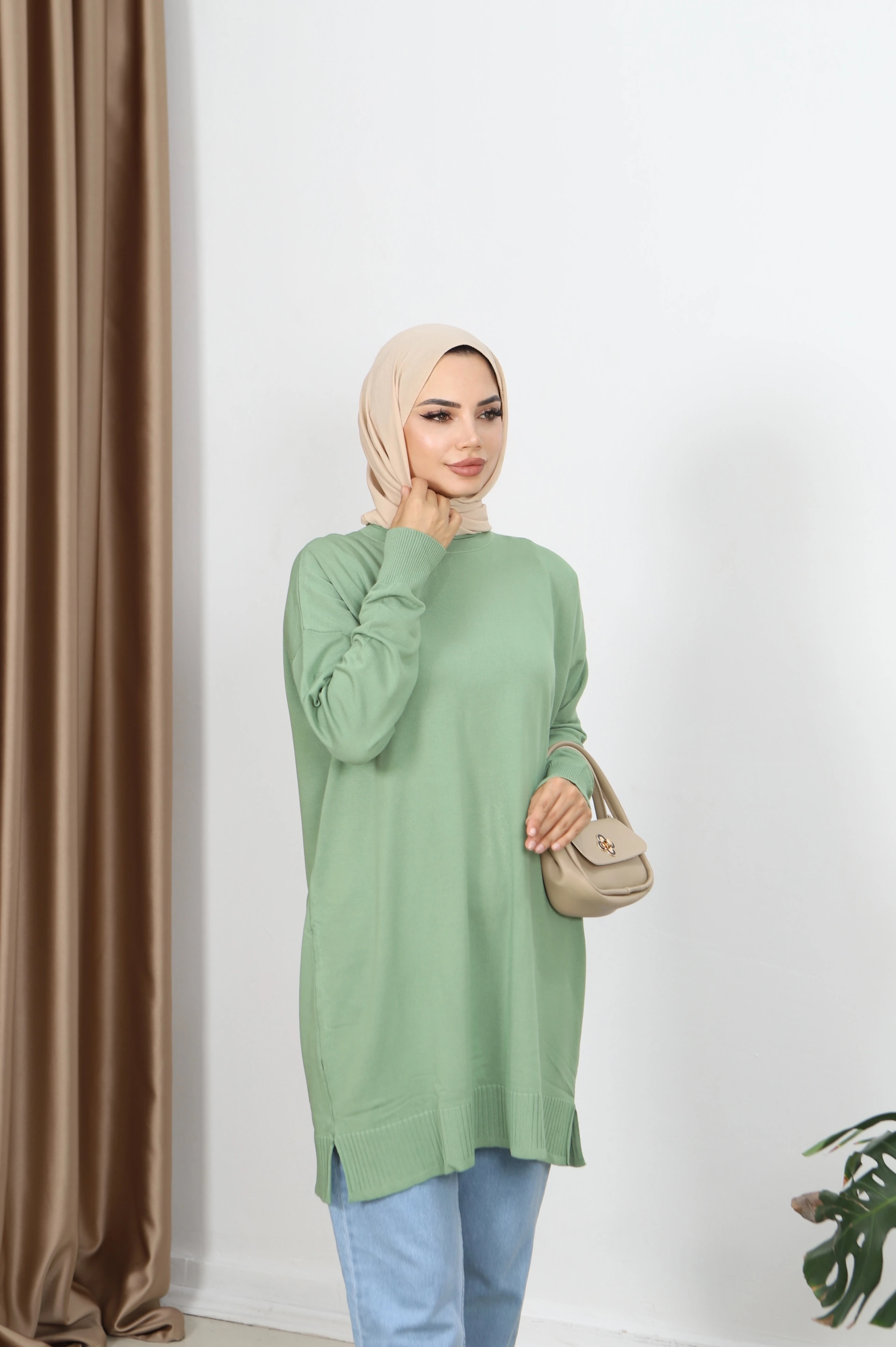 Yırtmaçlı Merserize Tunik