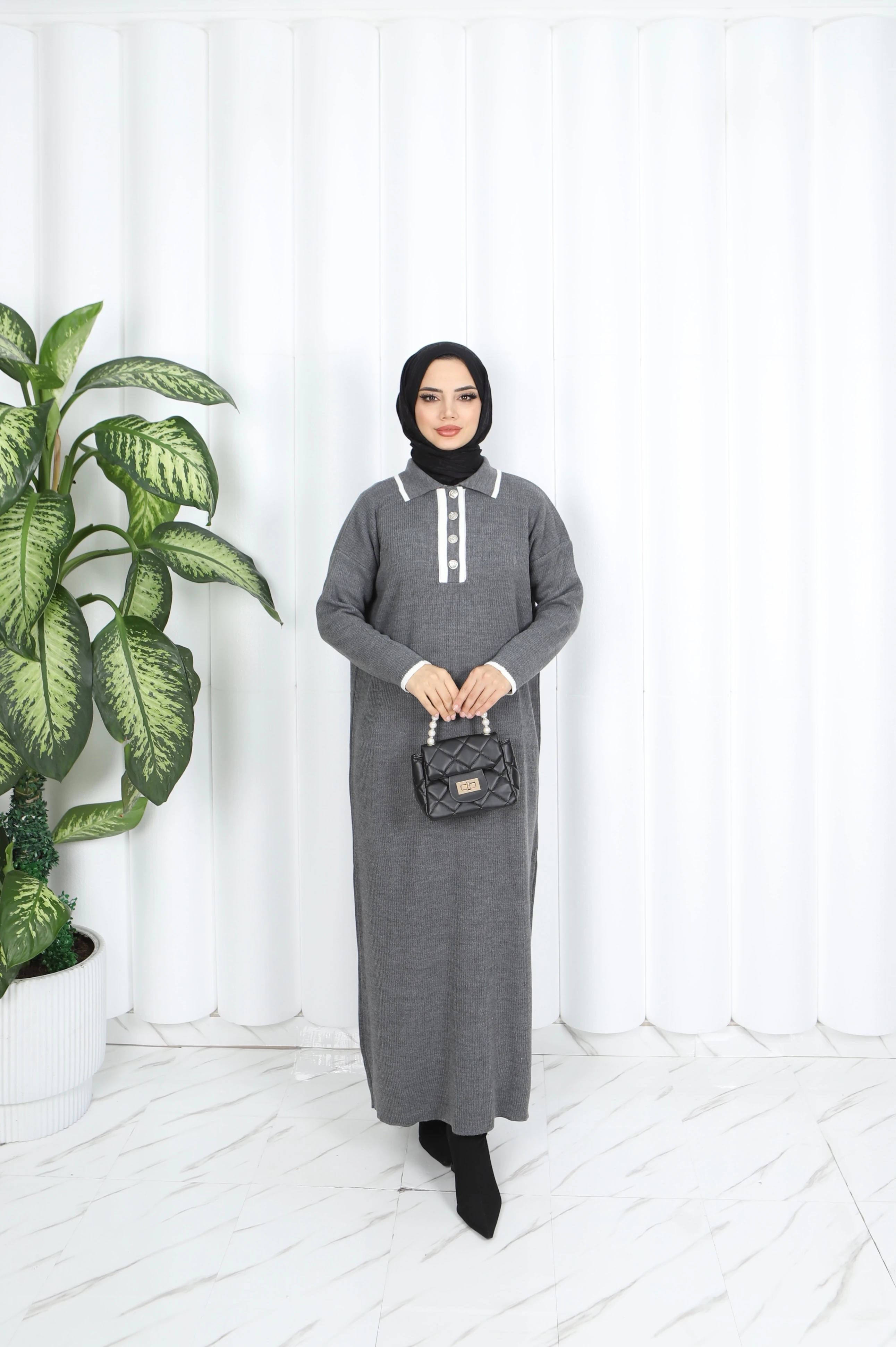 Polo Yaka Triko Elbise