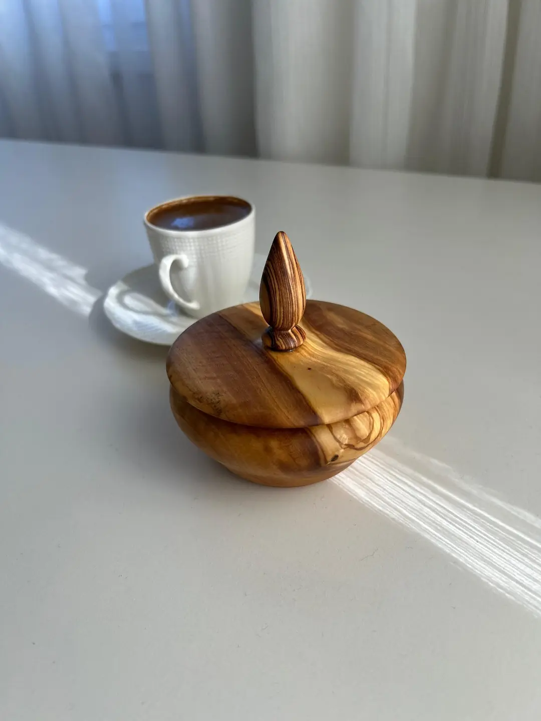 FEYZADE Zeytin Ağacından Kahve Yanı Çikolata Koyma Kutusu (EL YAPIMI)