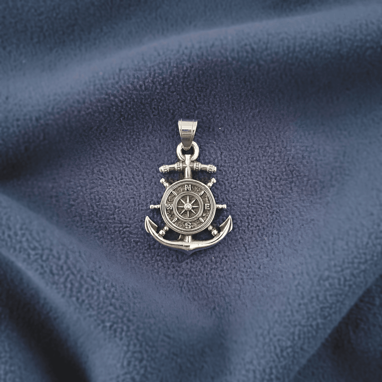 Sailor Capa Steel Pendant