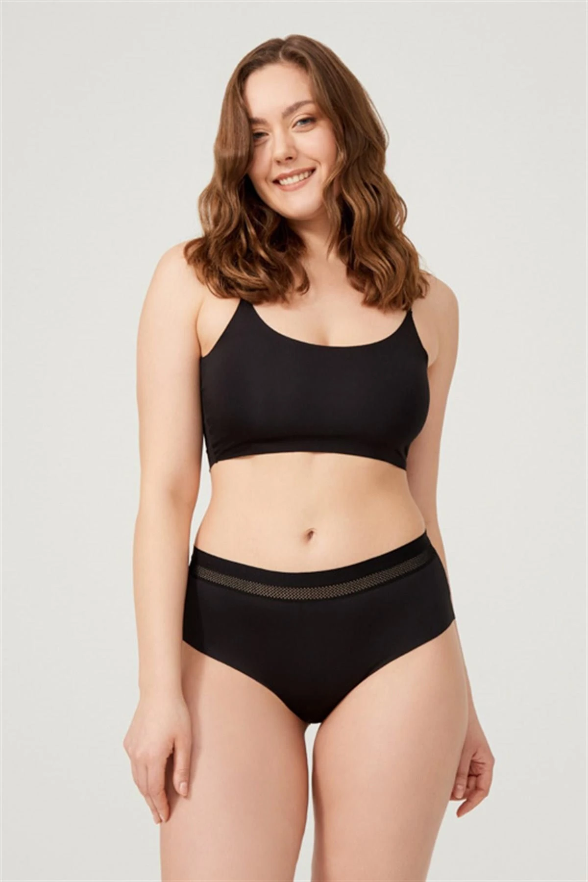 Lazer Kesim Lastik Detaylı Büyük Beden Bikini Külot