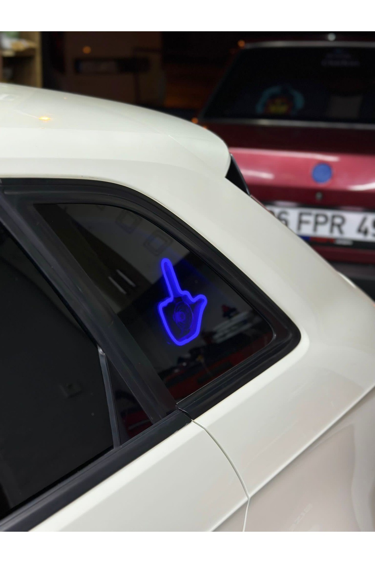 Araç içi neon led ışıklı dekor ORTA PARMAK (12 volt vantuzlu MAVİ )