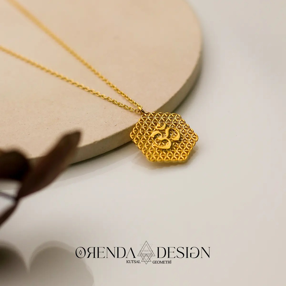 Life Flower Necklace No 2 - Gold