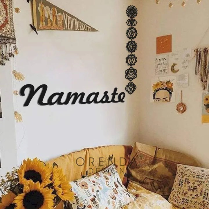 “Namaste” Ahşap Duvar Yazısı