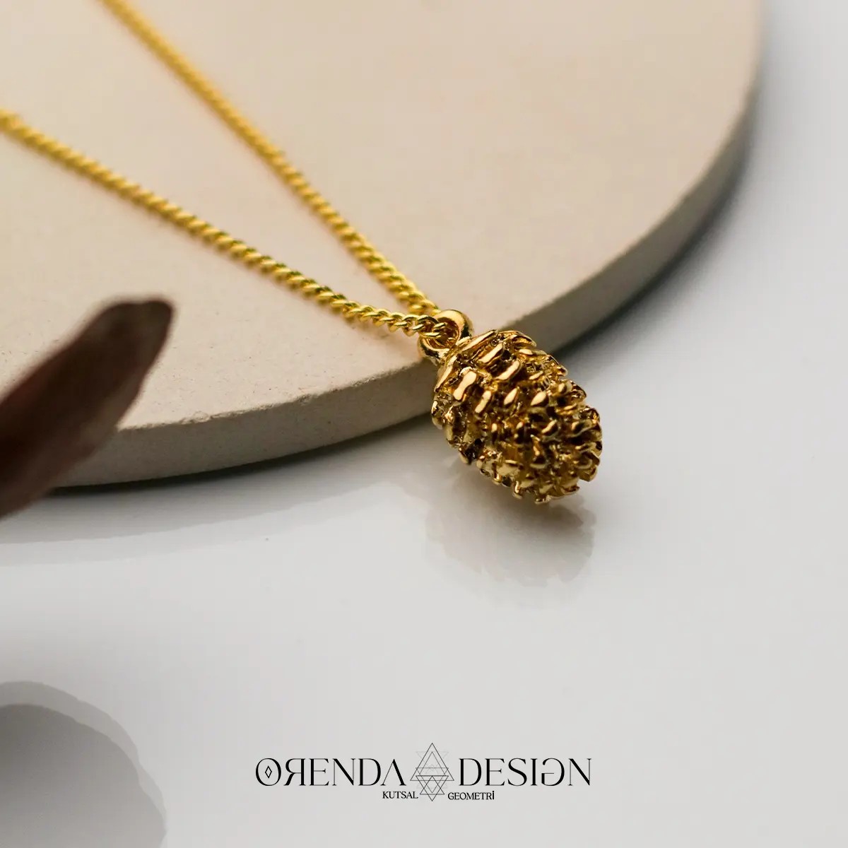 Cone (epiphysis) necklace - Gold