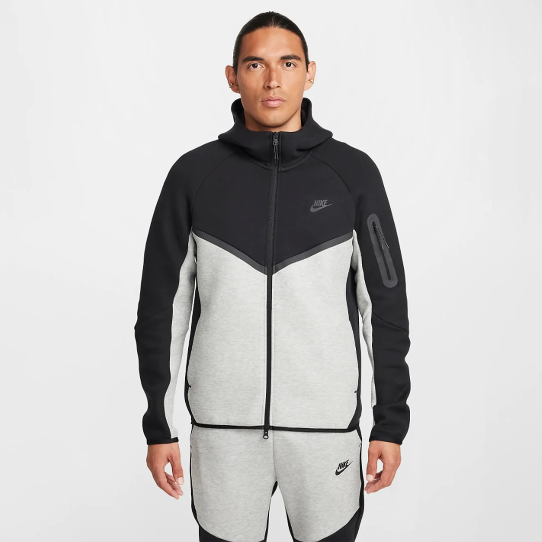 NIKE Tech Fleece 2025 Panda Hoddie