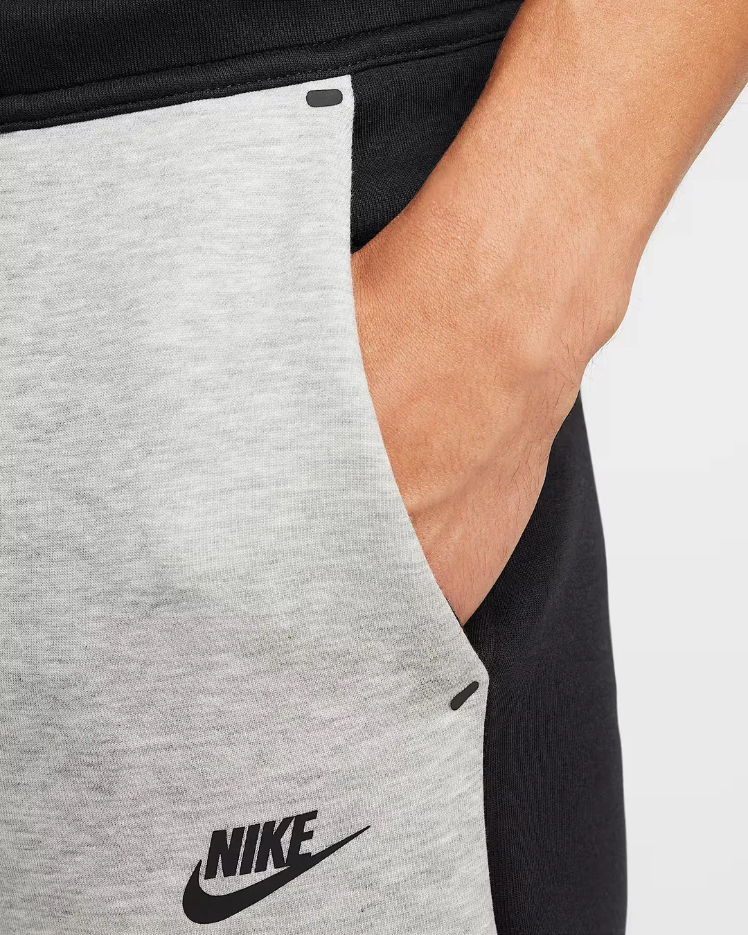 NIKE Tech Fleece 2025 Panda Jogger