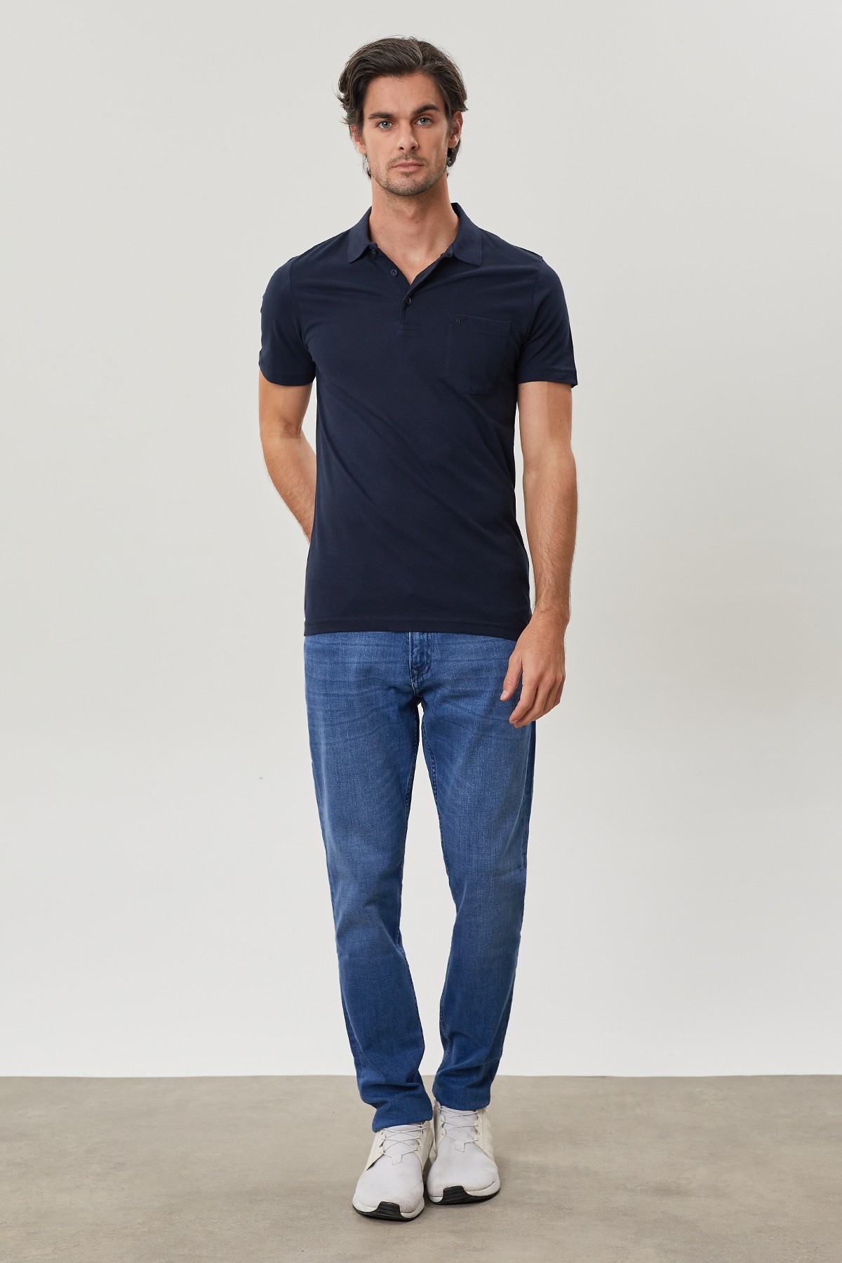 Regular Fit Polo Neck Classics with Pockets  %100 Cotton Short Sleeves Basic  T-Shirt
