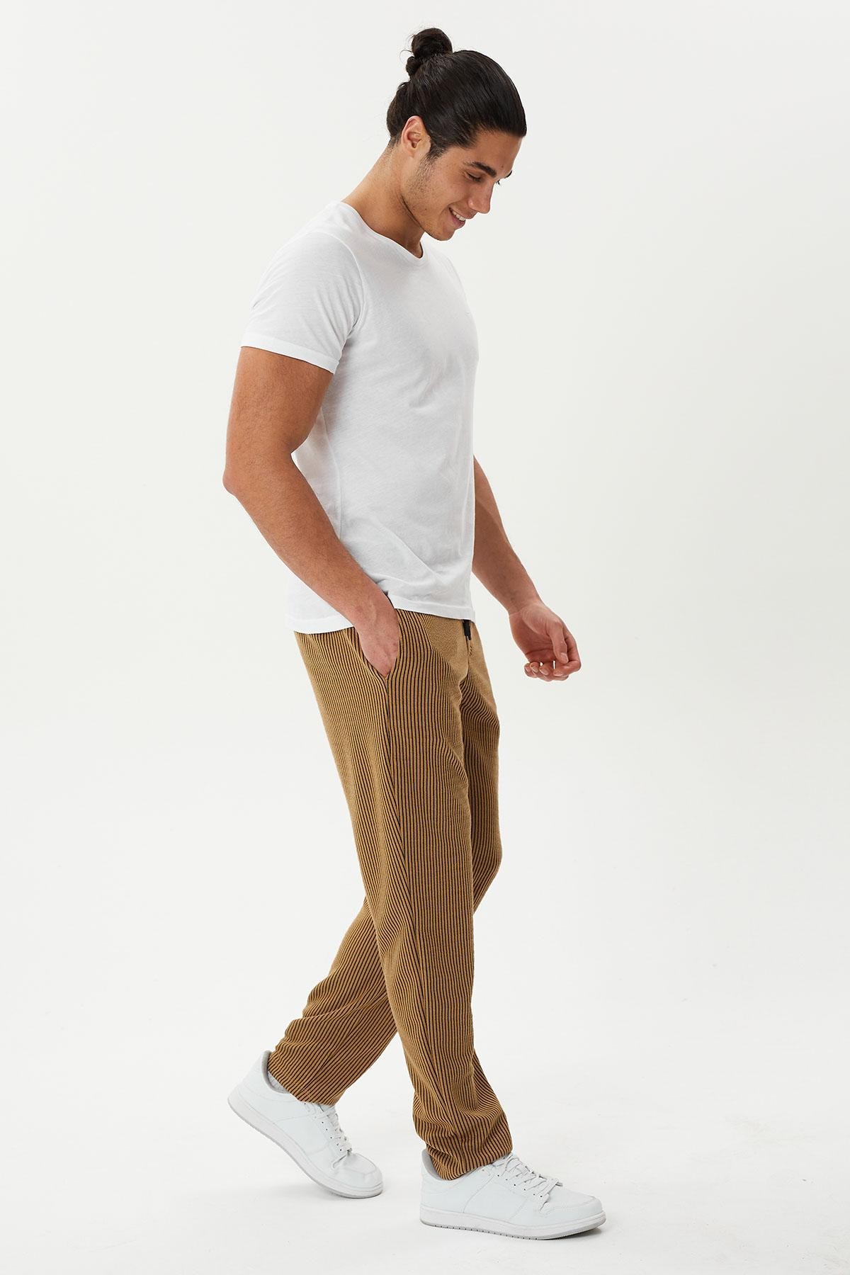 Comfort Fit Yandan Cepli Jogger Pantolon