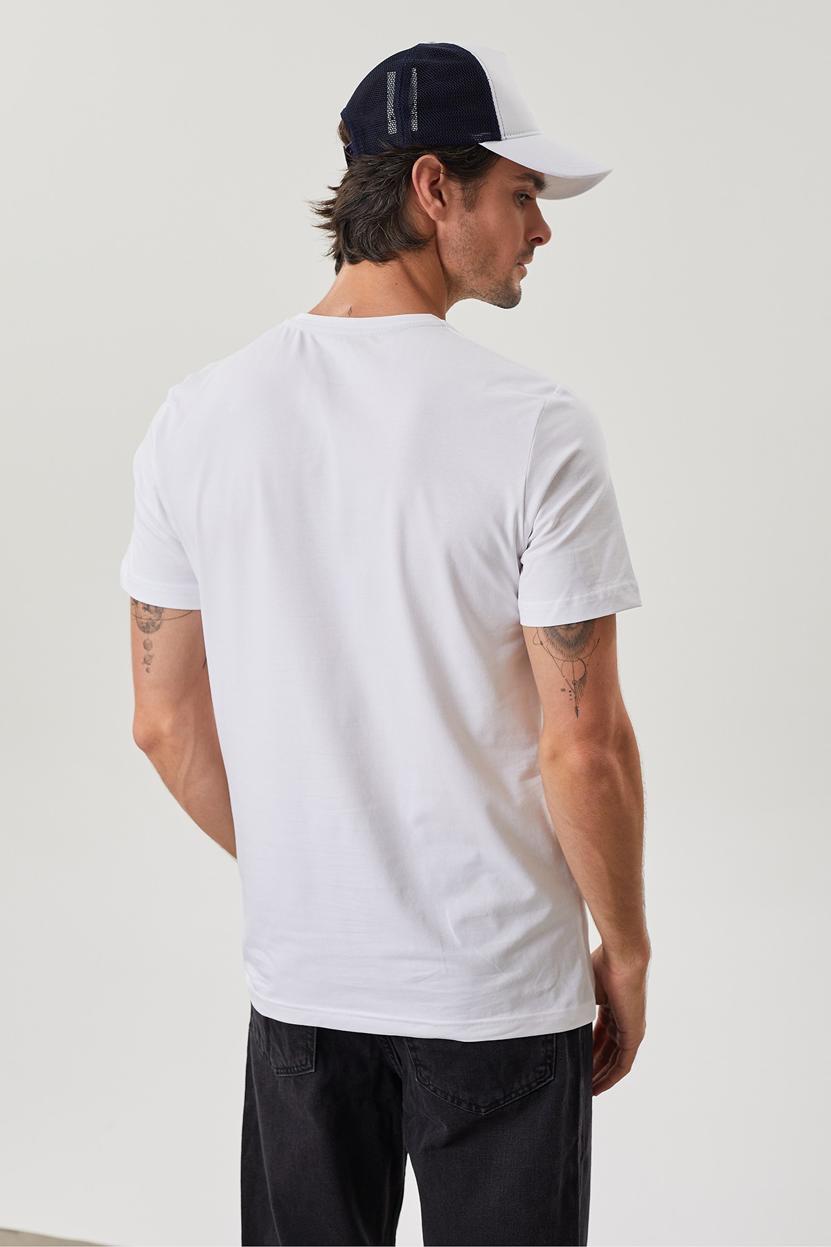 Regular Fit Bisiklet Yaka Baskılı T-Shirt