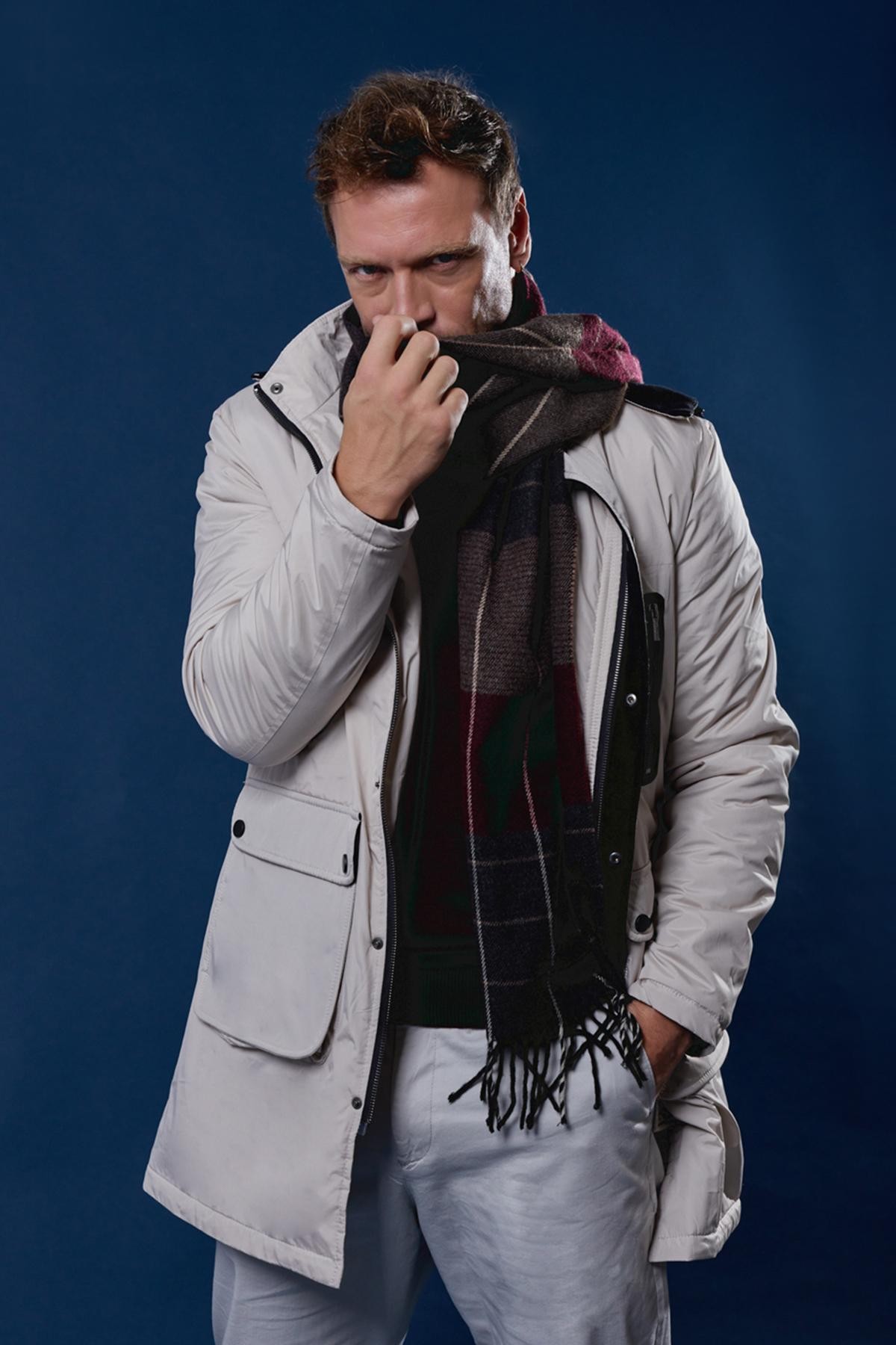 Classics Pattern with Pockets Detailed Hooded Coat