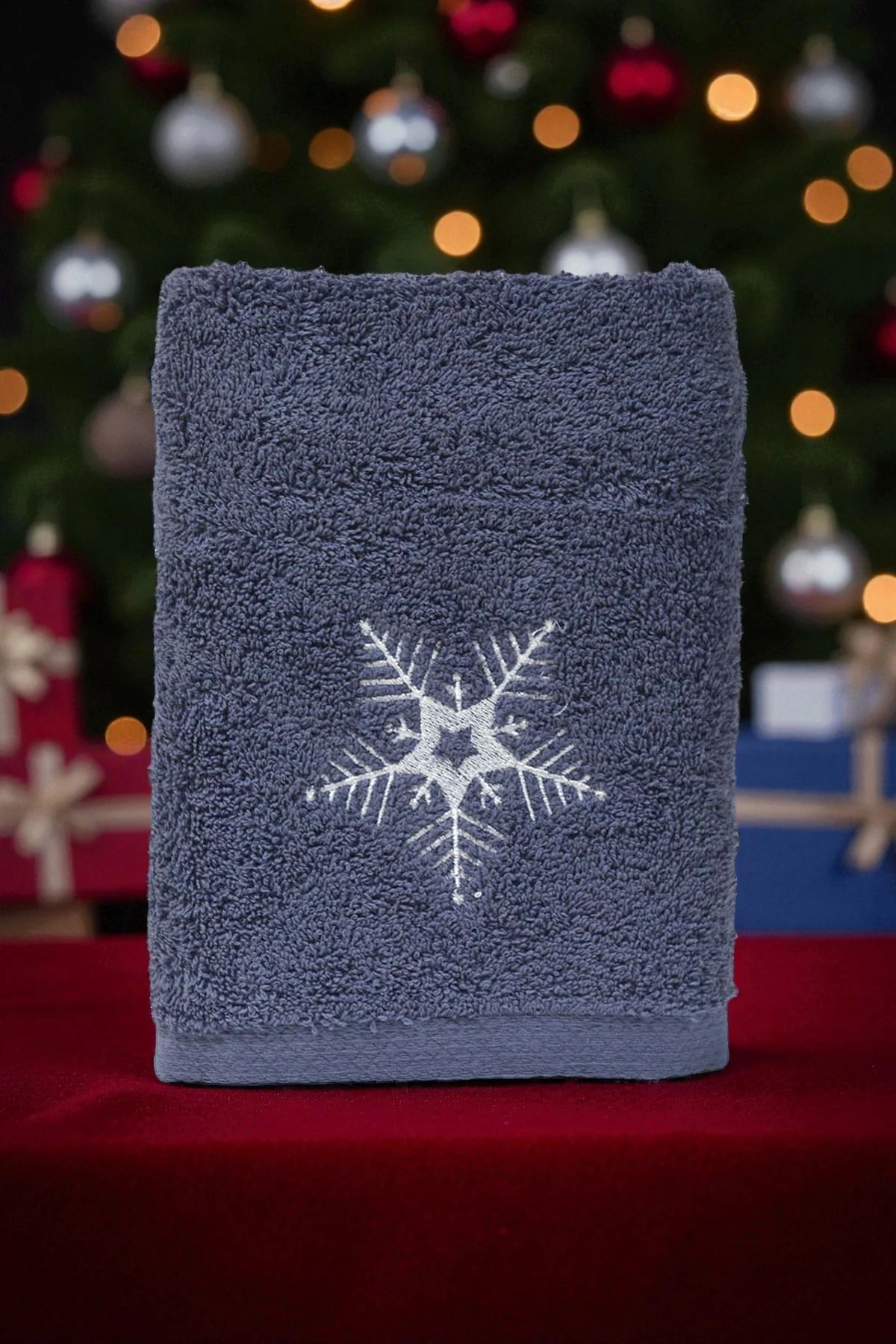 Kar Tanesi Nakışlı 50x90cm Yılbaşı Havlusu - Mavi
