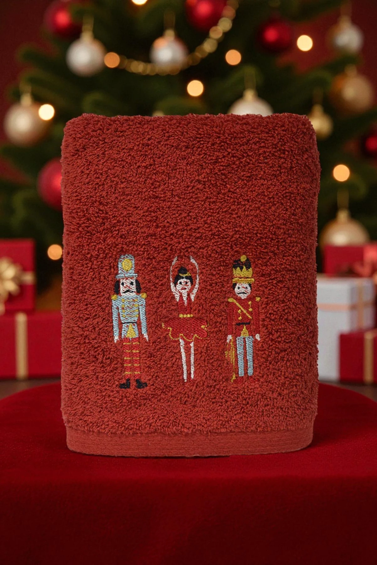 Kurşun Asker Nakışlı 50x90cm Yılbaşı Havlusu - Kırmızı