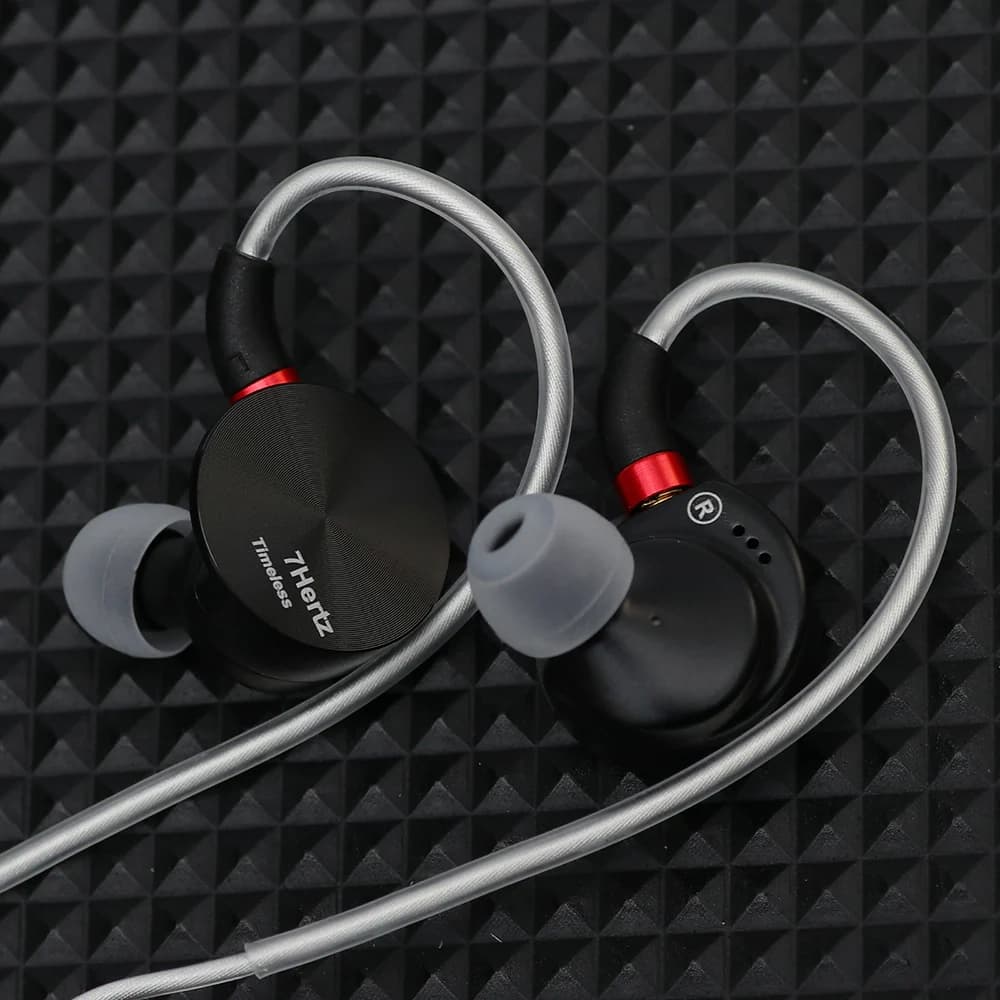 7HZ Timeless Lightweight and Ergonomic Comfort