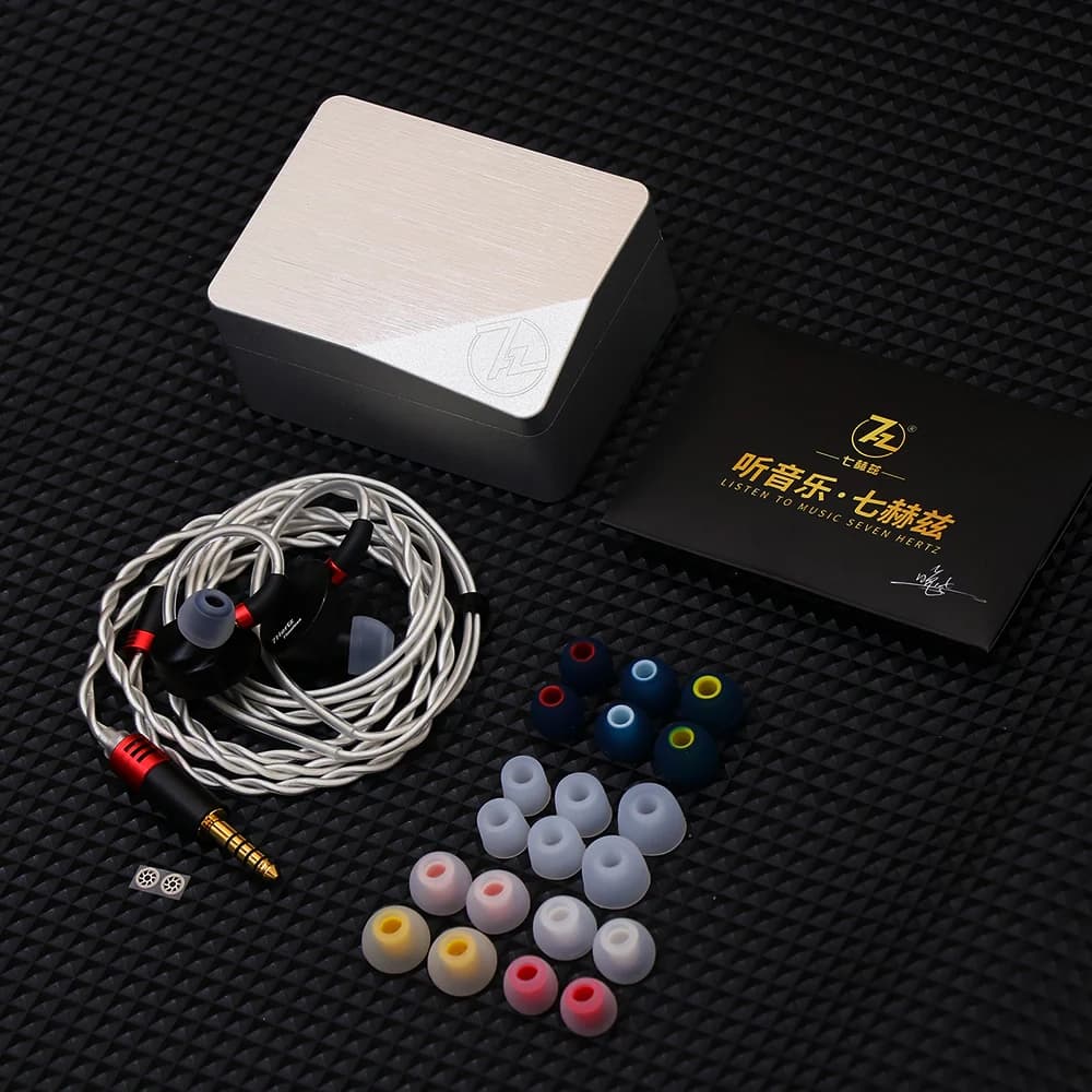 7HZ Timeless Box Contents and Specs