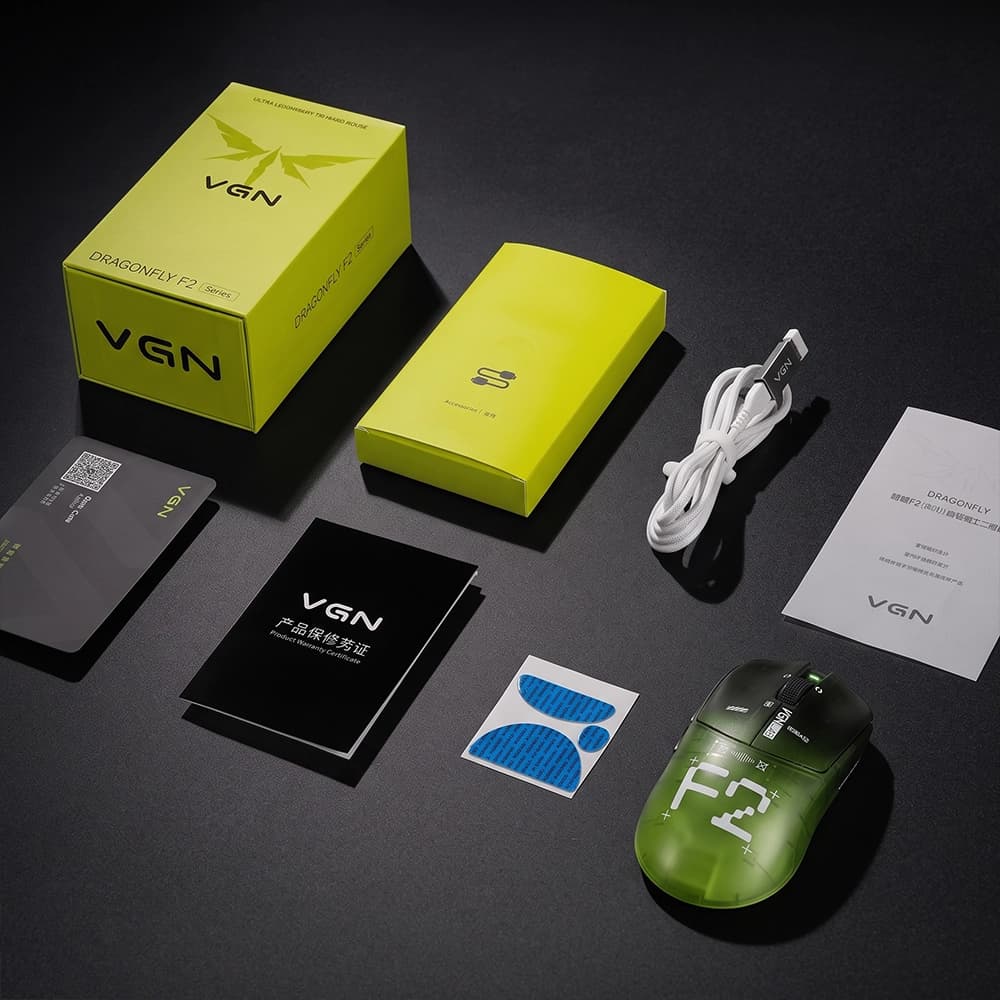 VGN Dragonfly F2 Master GT kutu içeriği, Racing Green seçeneği: mouse, kutu, paracord kablo, yedek PTFE skate seti ve kılavuz