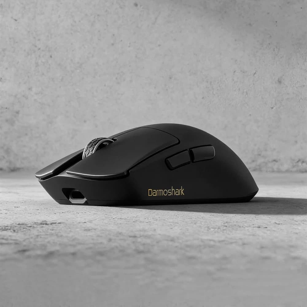 Darmoshark M9 Büyük El Ergonomisi