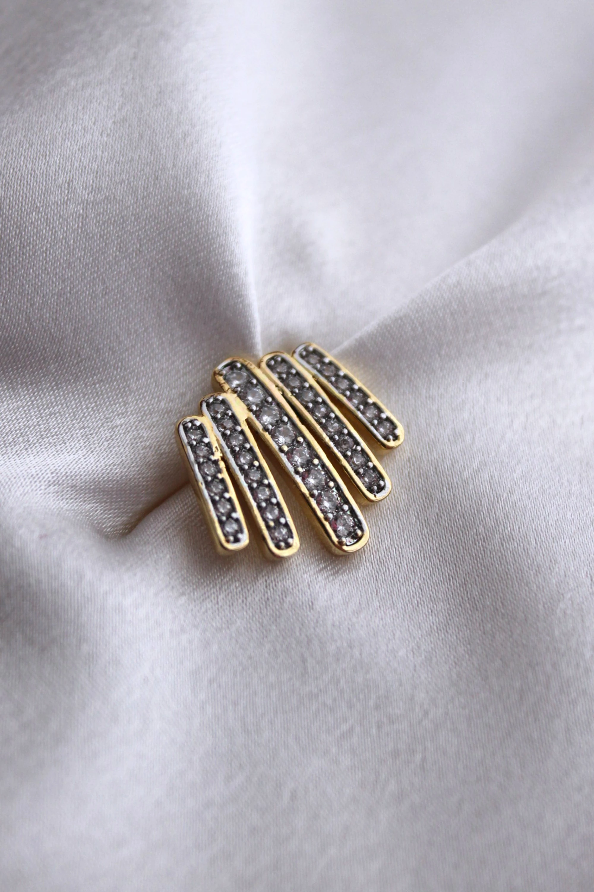 VIP Çelik Zirkon Taşlı Series The Universe Küpe