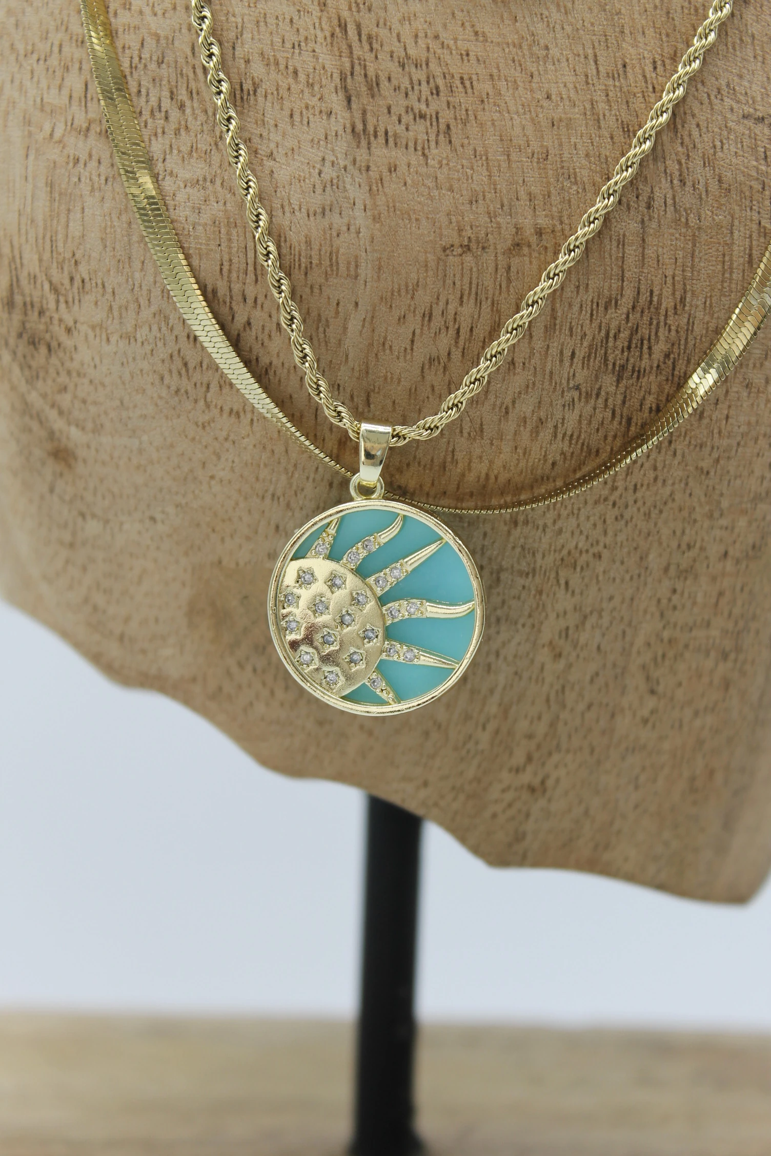 VIP Çelik Italyan Ezme ve Burgu Zincirli Zirkon Taşlı Turkuaz Güneş Model 4’lü Kombin Kolye