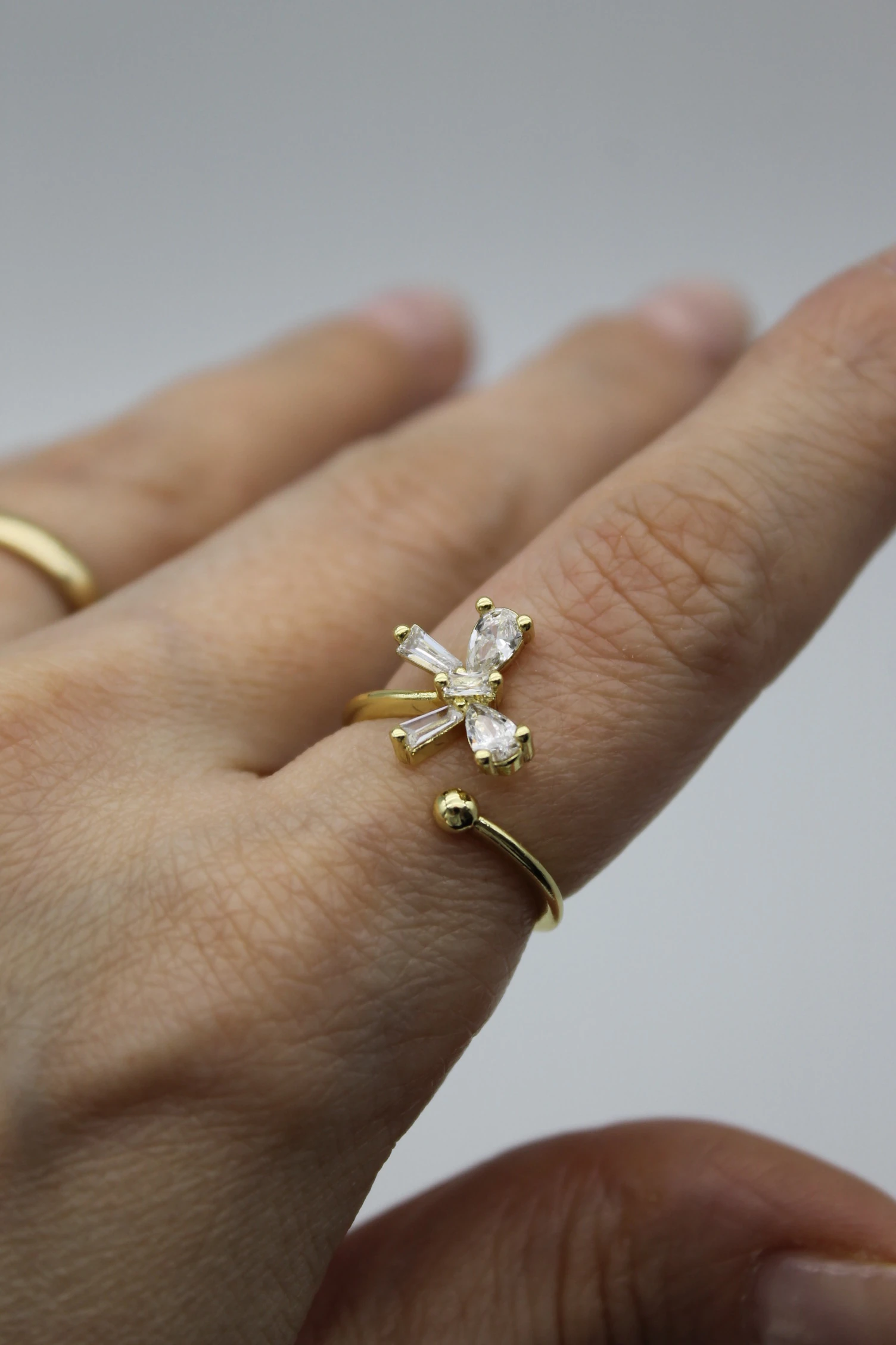 VIP Çelik Minimal Seri Baget Taş İşleme Kurdele Model Ayarlanabilir Yüzük