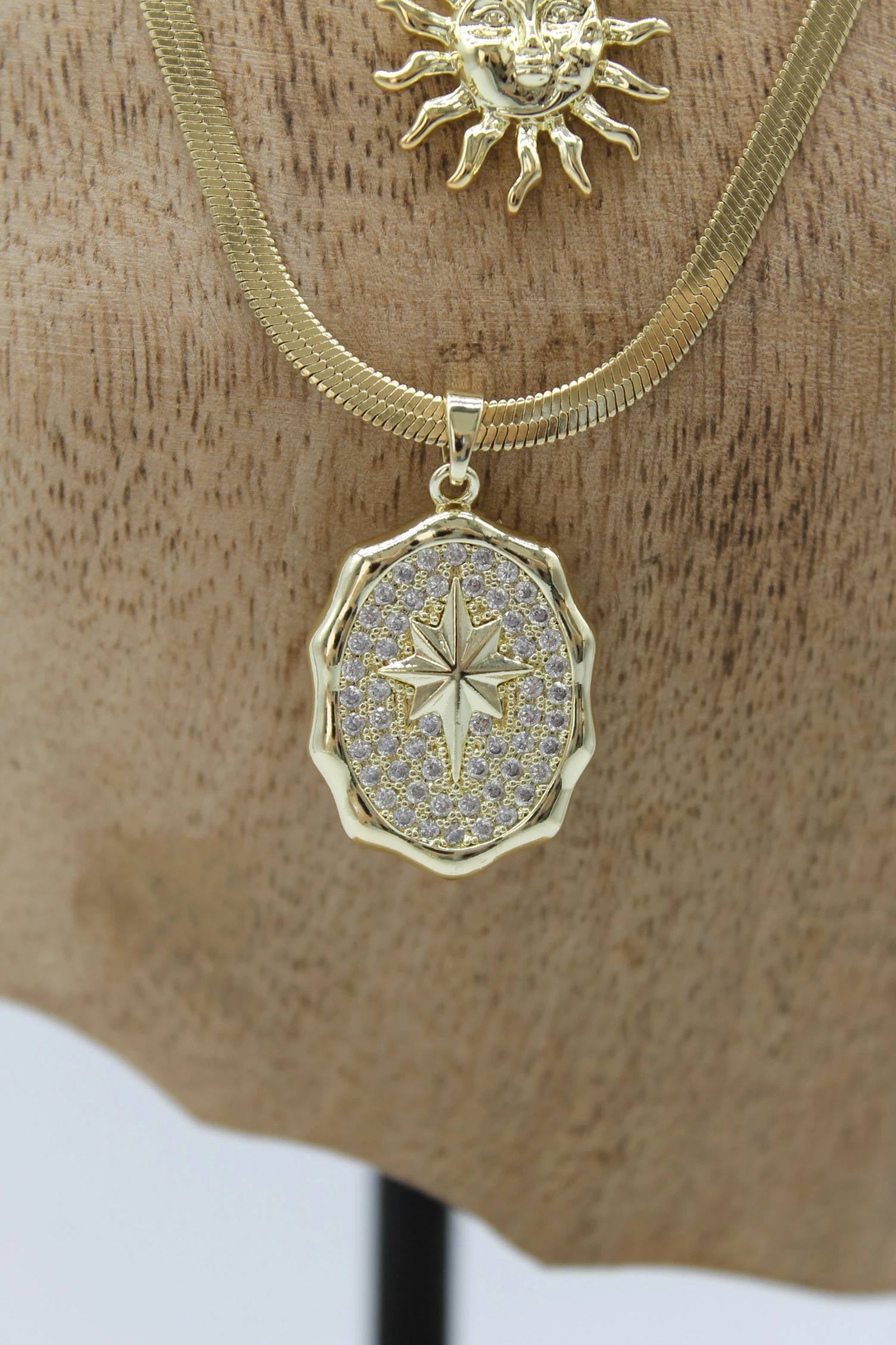 VIP Çelik İtalyan Ezme ve Top Zincirli Zirkon Taşlı Kuzey Yıldızı ve Güneş Model 4’lü Kombin Kolye