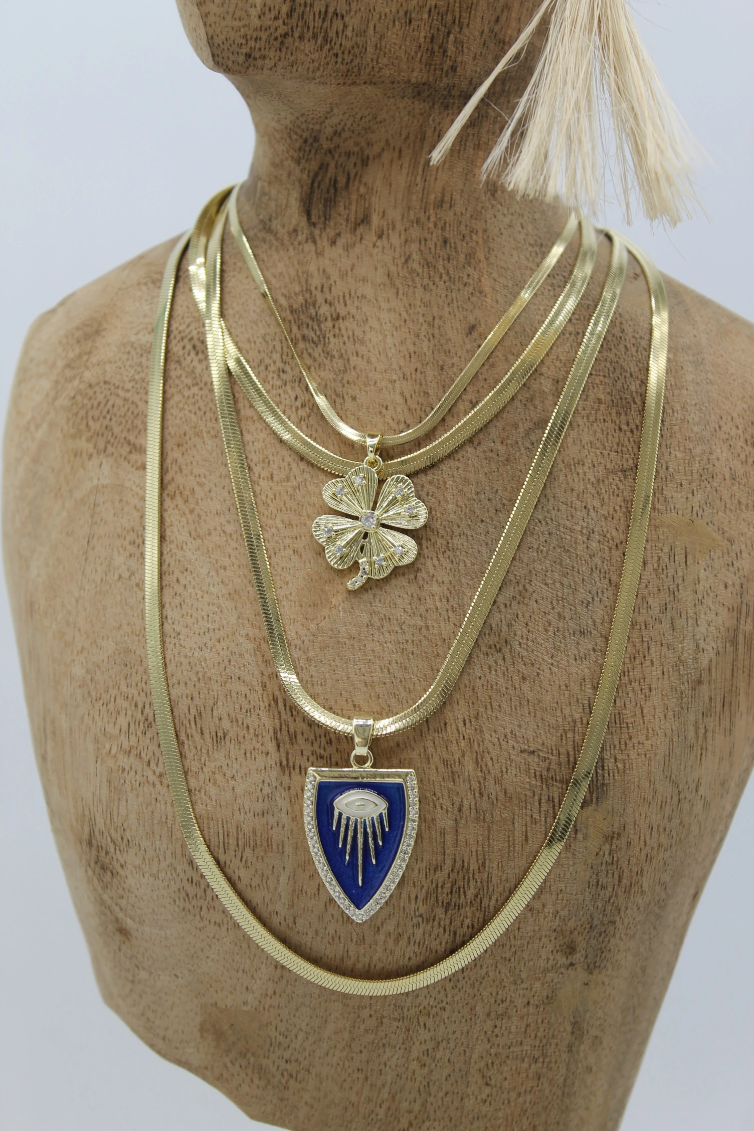 VIP Çelik Italyan Ezme Zincirli Zirkon Taşlı Mavi Mineli Göz ve Yonca Model 4’lü Kombin Kolye