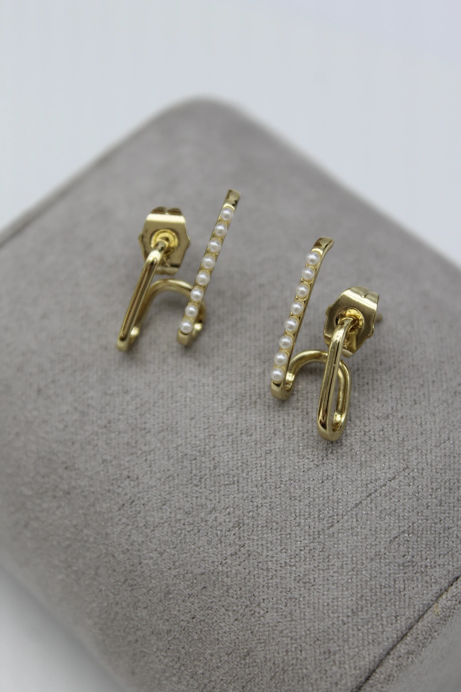 VIP Çelik 14K Altın Kaplama İncili Ataç Model Küpe