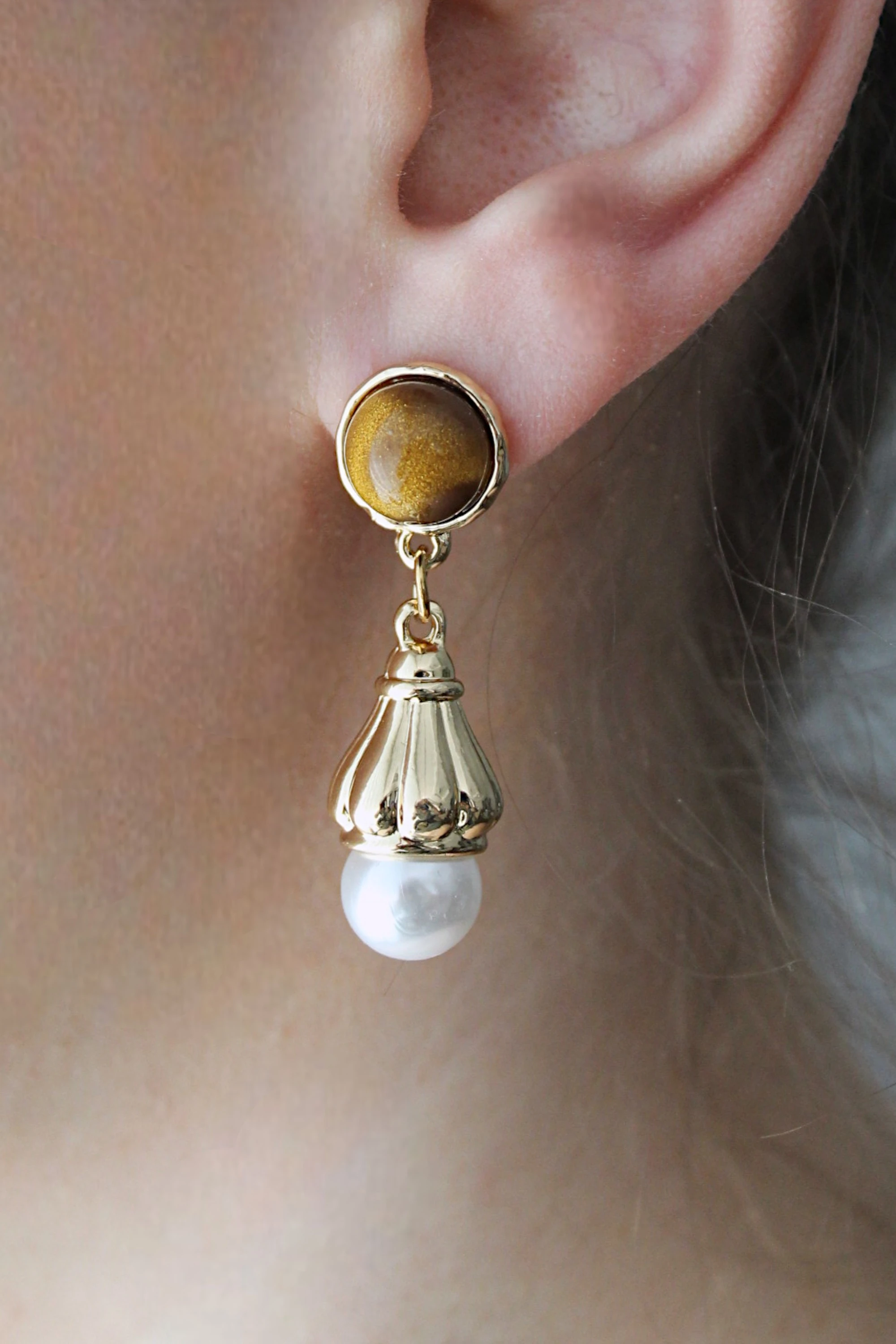 İnci Detaylı Kedi Gözü Sallantılı Küpe