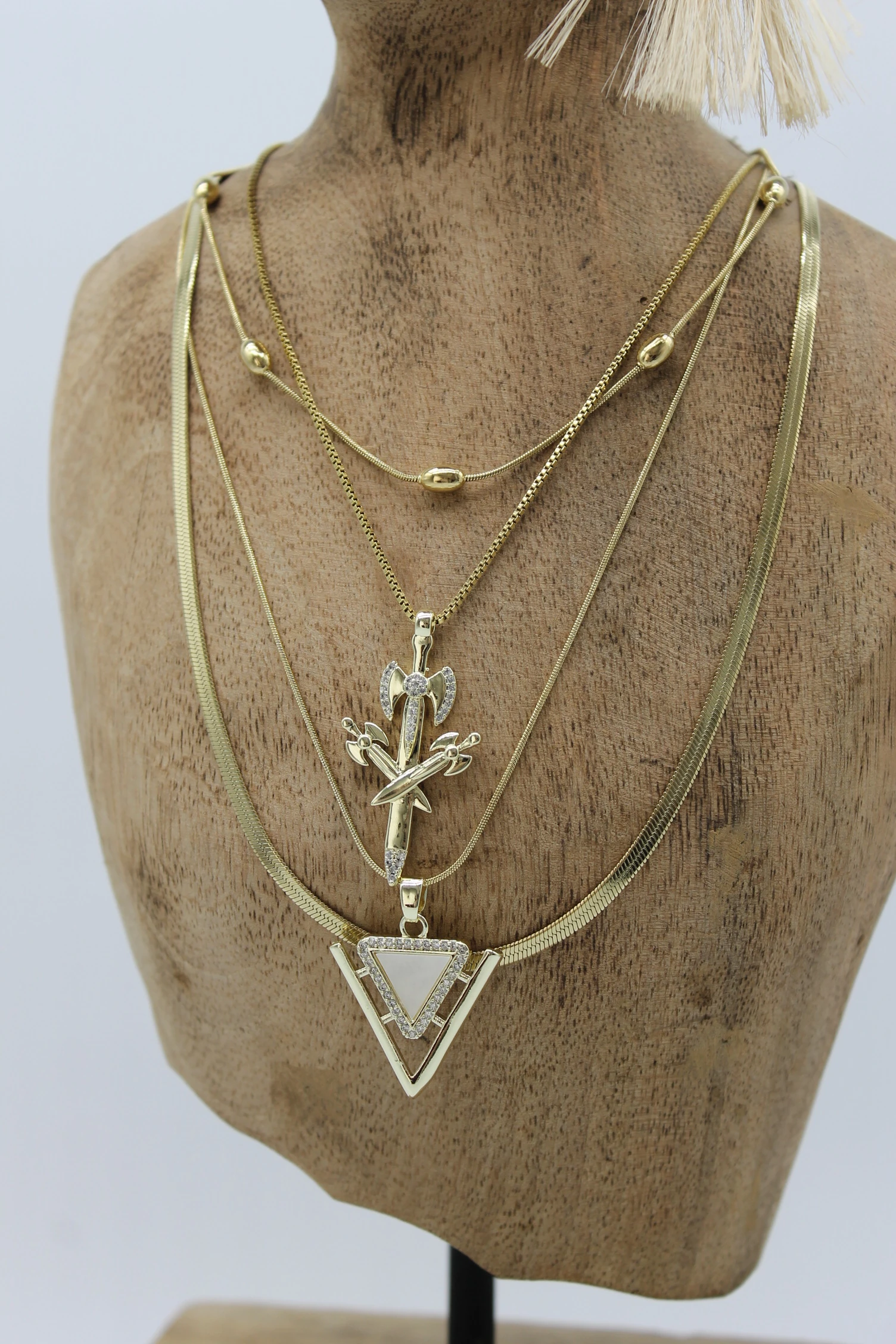 VIP Çelik İtalyan Ezme Balta ve Sedefli Kalkan Model 4’lü Kombin Kolye