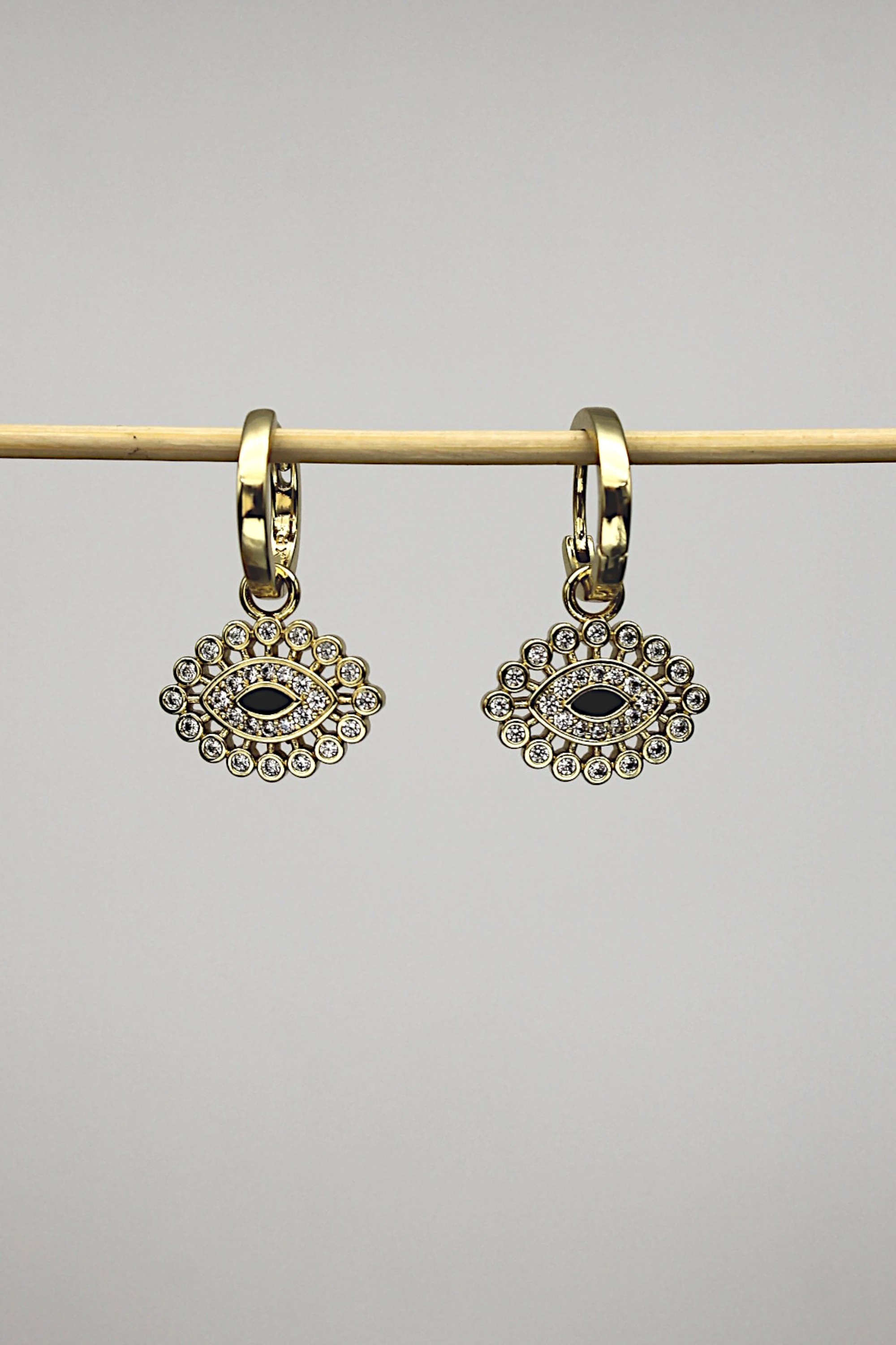 VIP Çelik 14K Altın Kaplama Zirkon Taş İşlemeli Göz Küpe