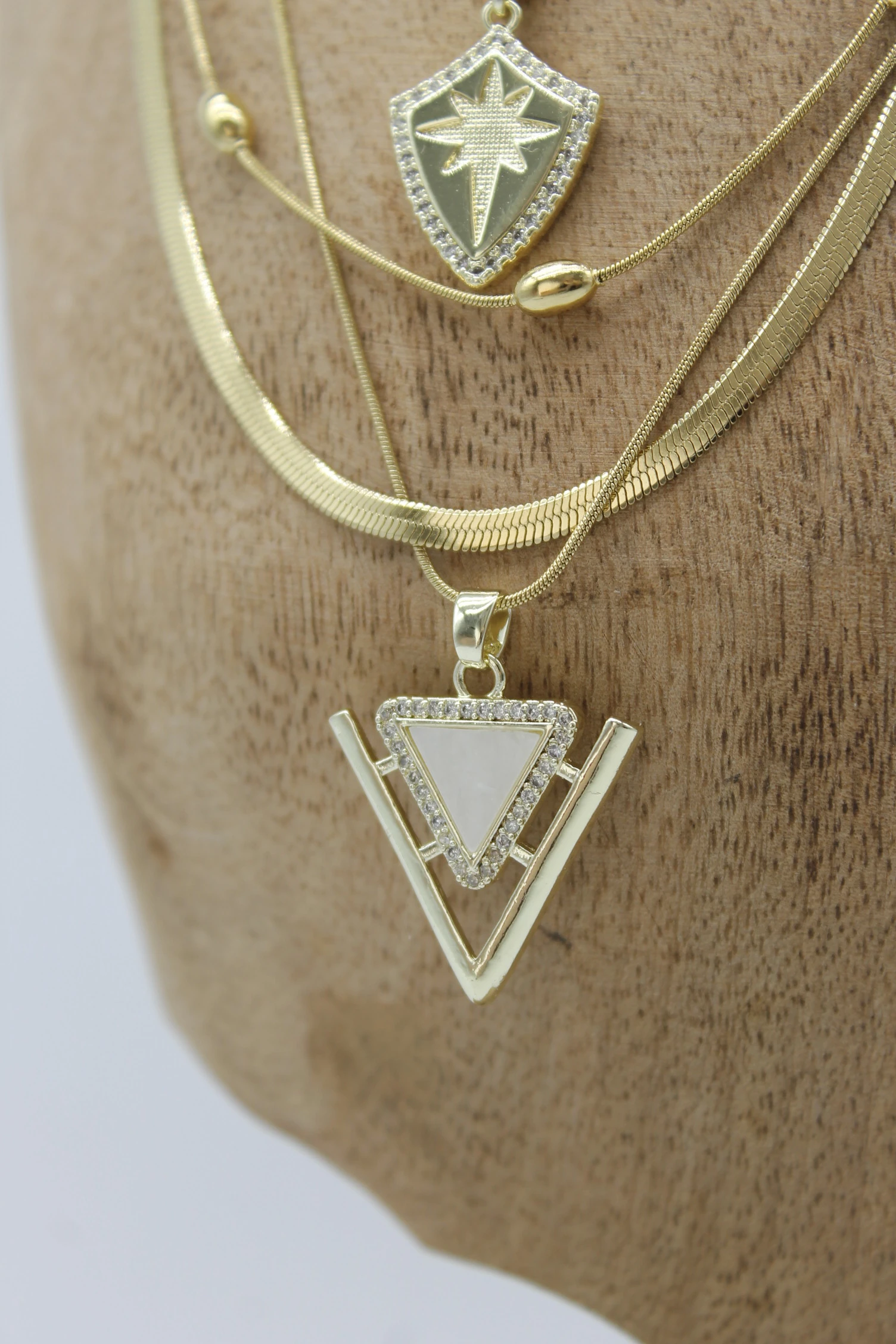 VIP Çelik İtalyan Ezme Kuzey Yıldızı ve Sedefli Kalkan Model 4’lü Kombin Kolye