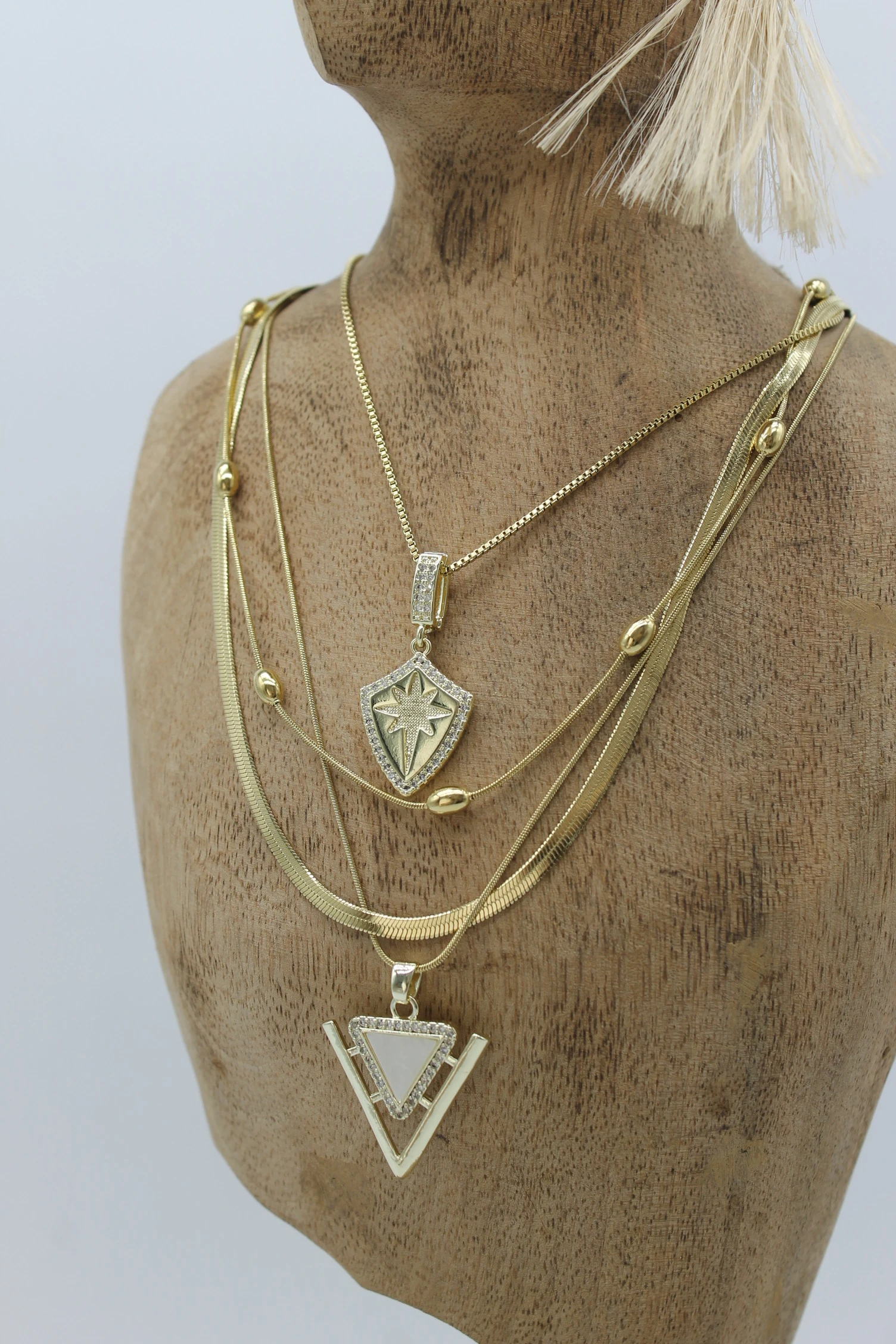 VIP Çelik İtalyan Ezme Kuzey Yıldızı ve Sedefli Kalkan Model 4’lü Kombin Kolye