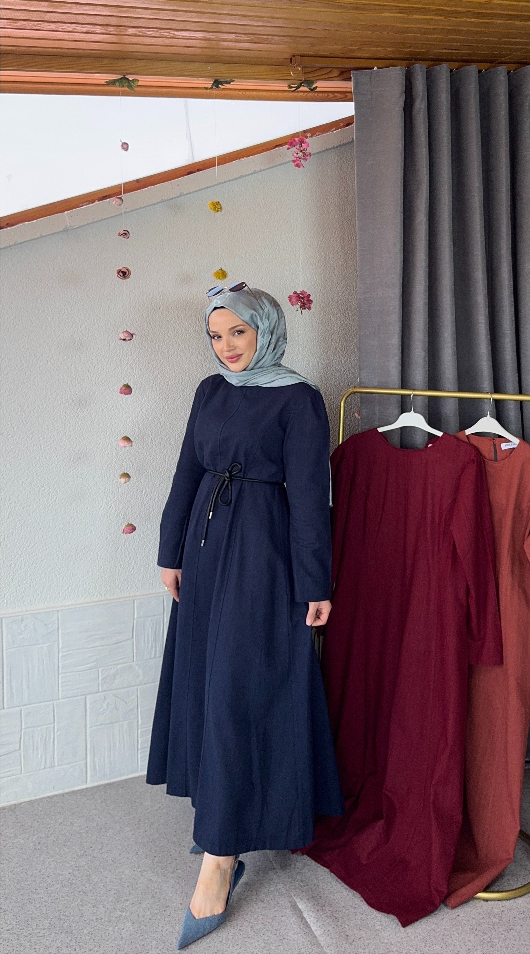 Keten Kemerli Bel Oturtmalı Elbise - Lacivert