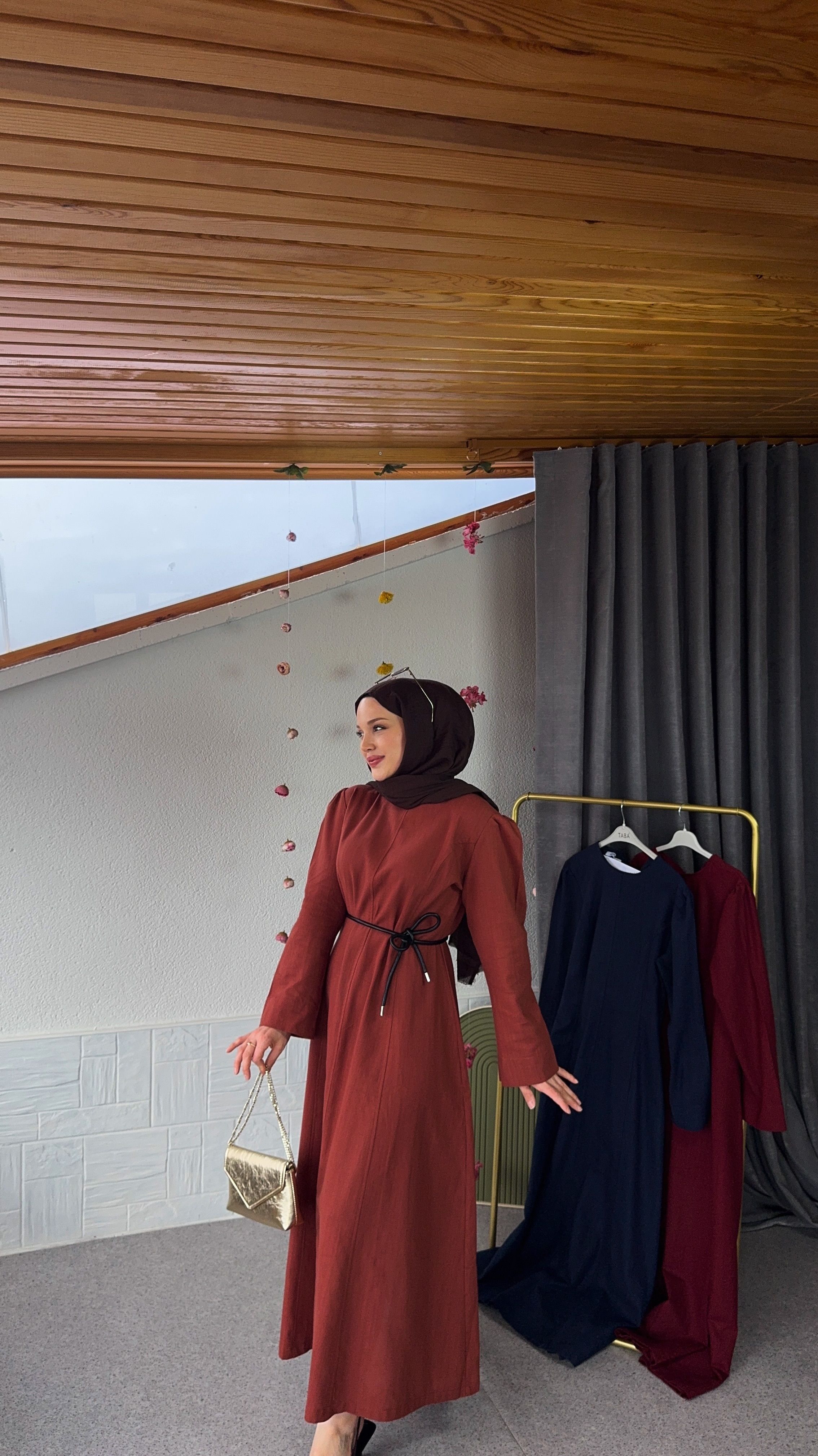 Keten Kemerli Bel Oturtmalı Elbise - Kiremit