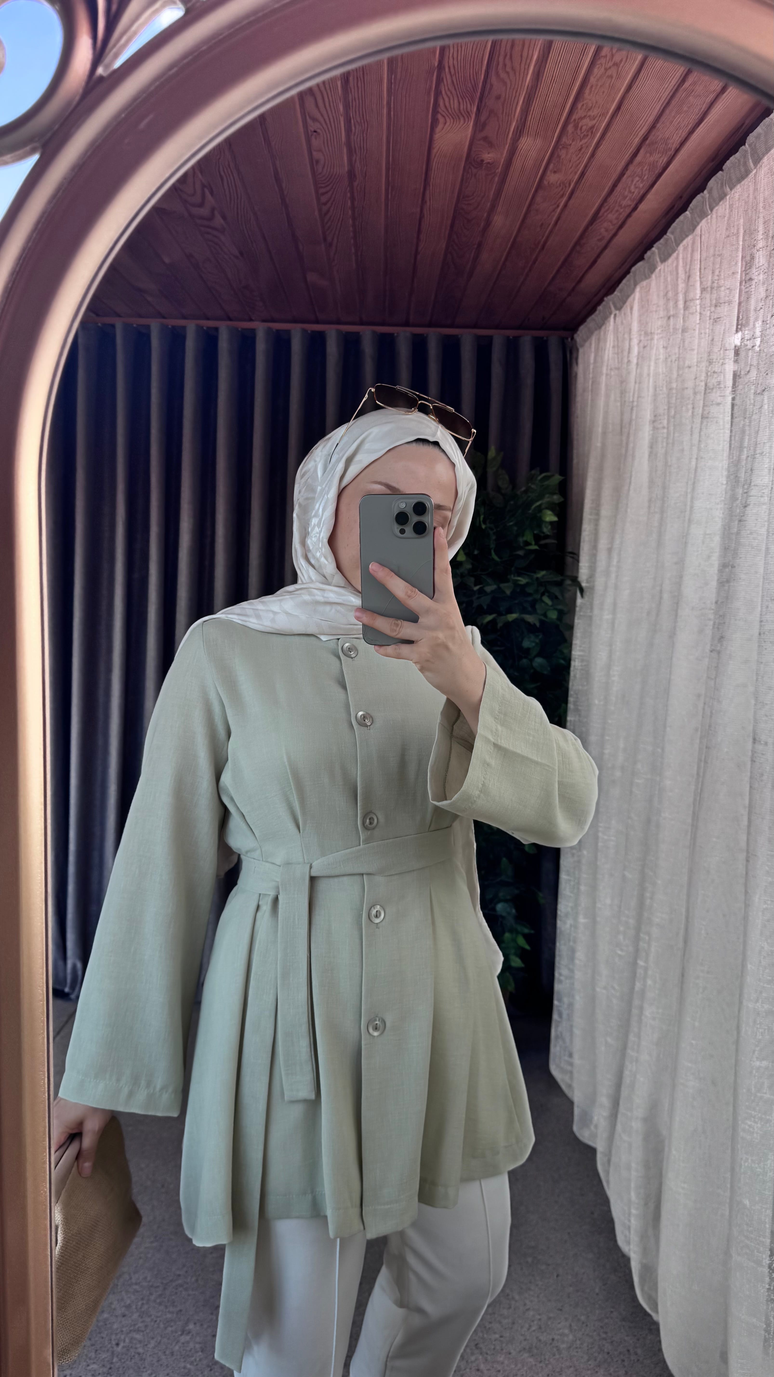 Bel Oturtmalı Kuşaklı Gömlek - Mint