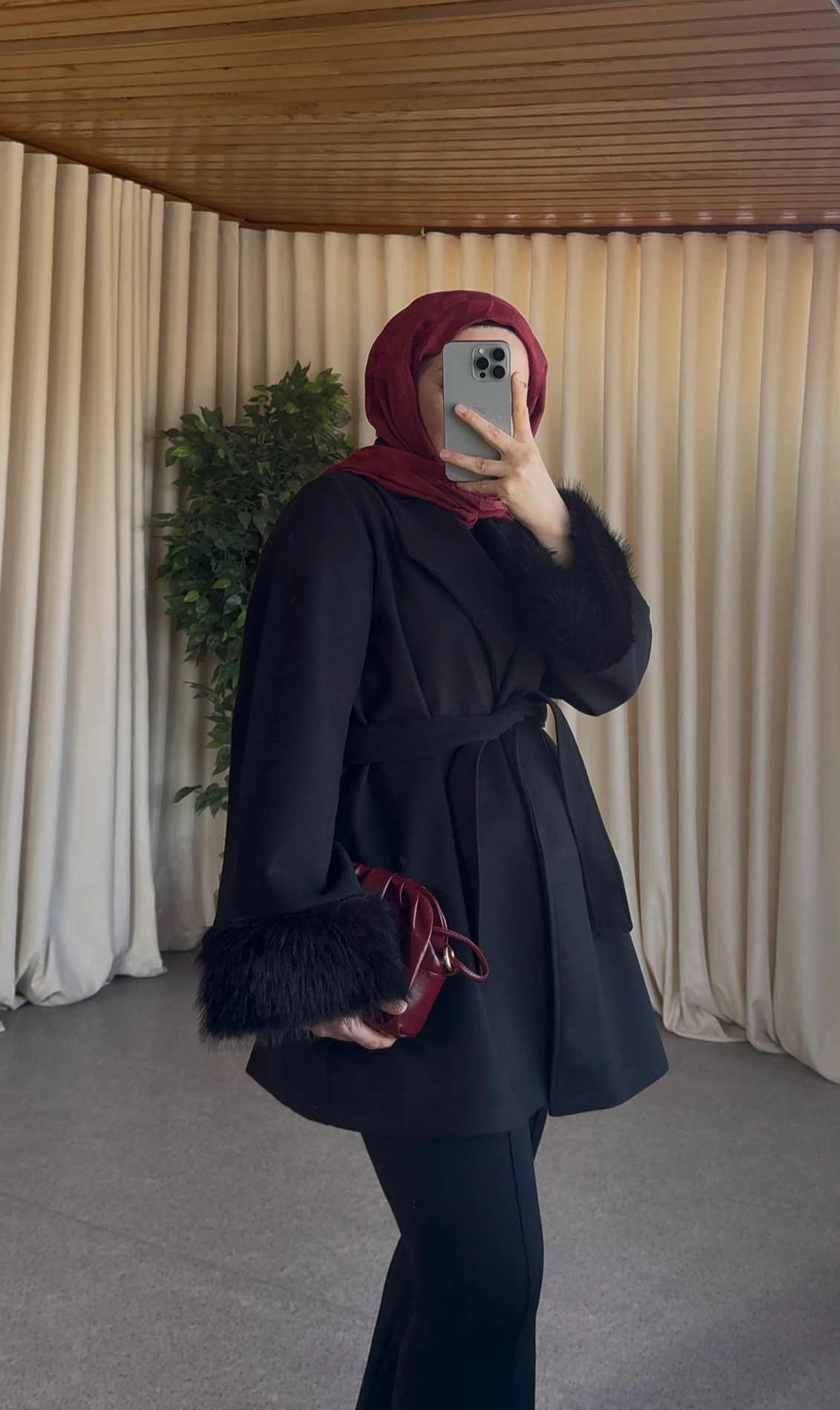 Kaşe Kürk Detaylı Kaban - Siyah