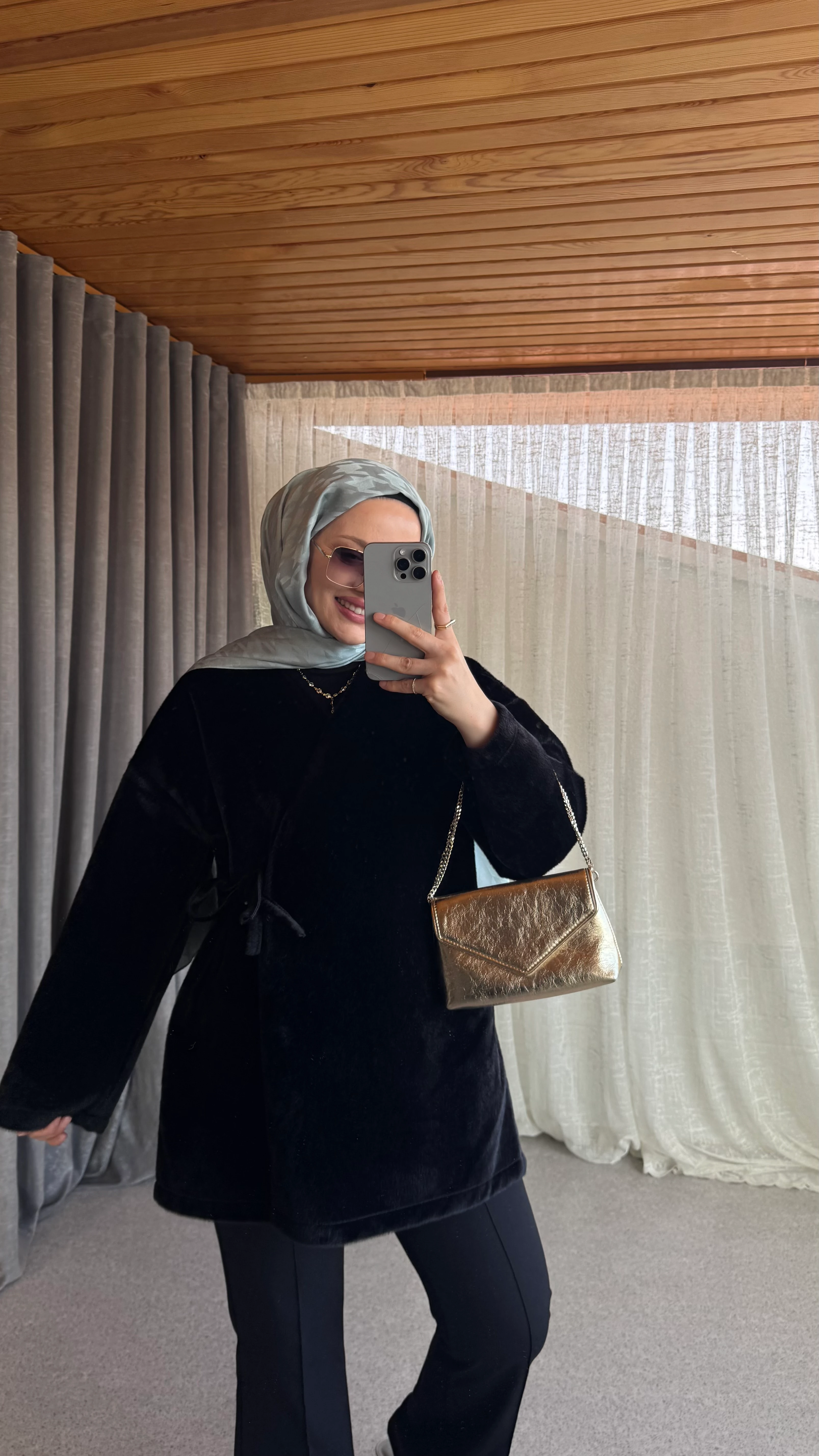 Tay Tüyü Bağlamalı Ceket - Siyah