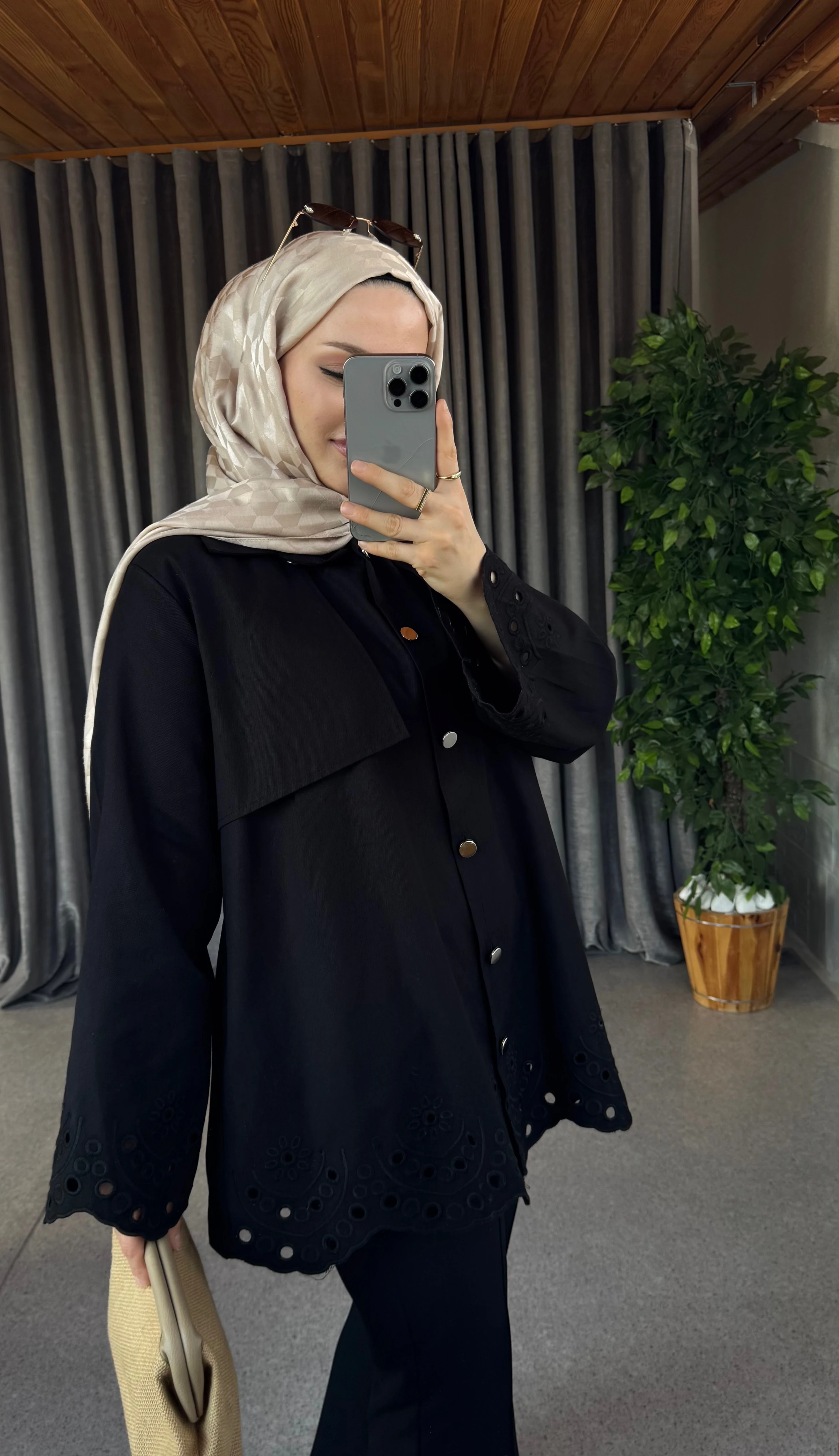 Fisto Detaylı Trenç Gömlek - Siyah 