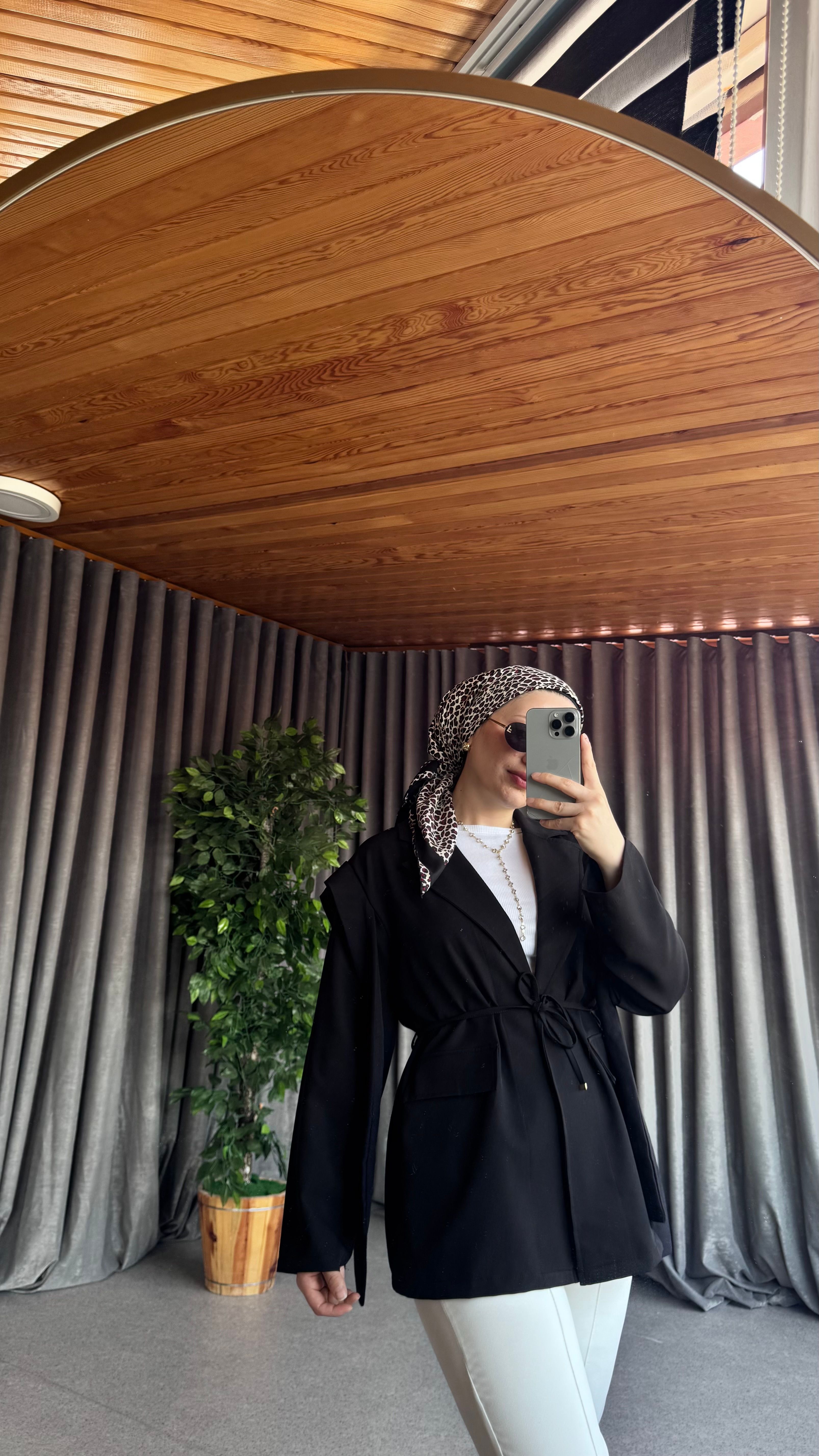 Belden Bağlamalı Blazer Ceket - Siyah