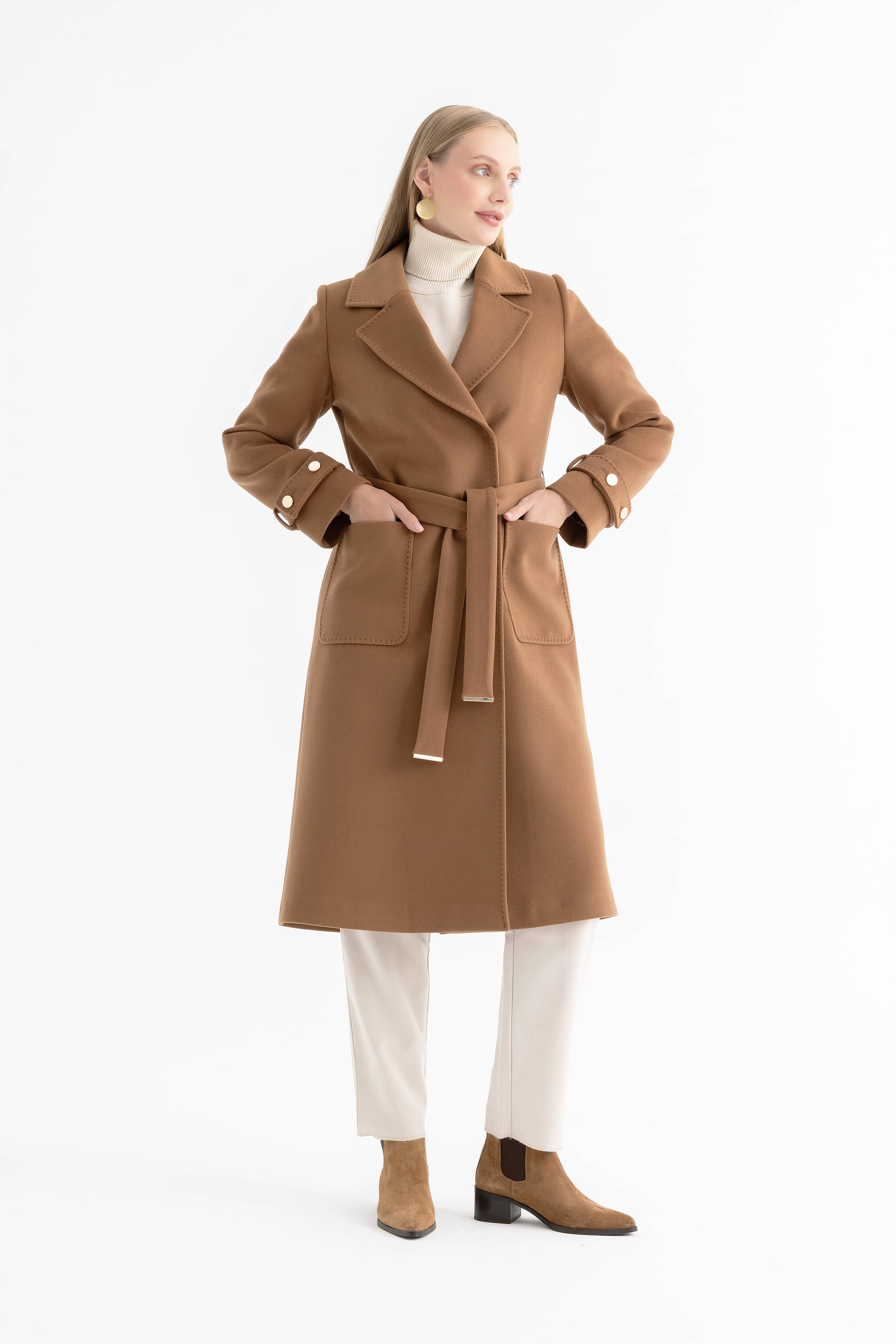 Women’s Long Coat with Patch Pockets and Cuffed Sleeves 4161