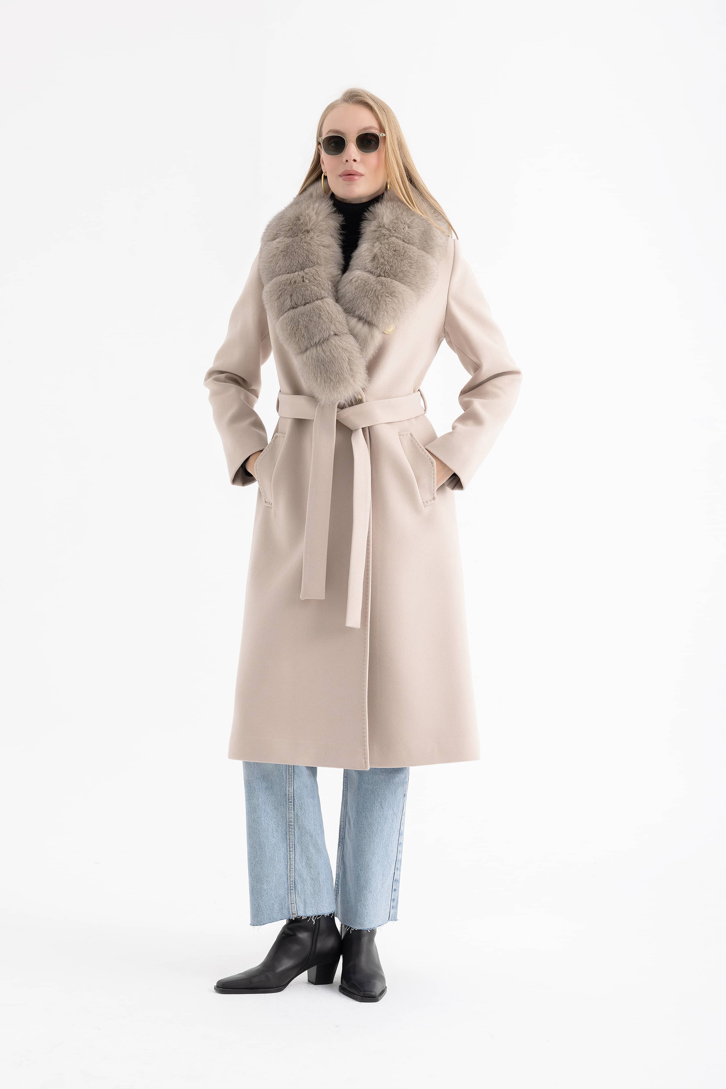 Plush Fox Fur Collar Women’s Long Coat with Notched Lapel, Gold Buttons and Topstitching 4588