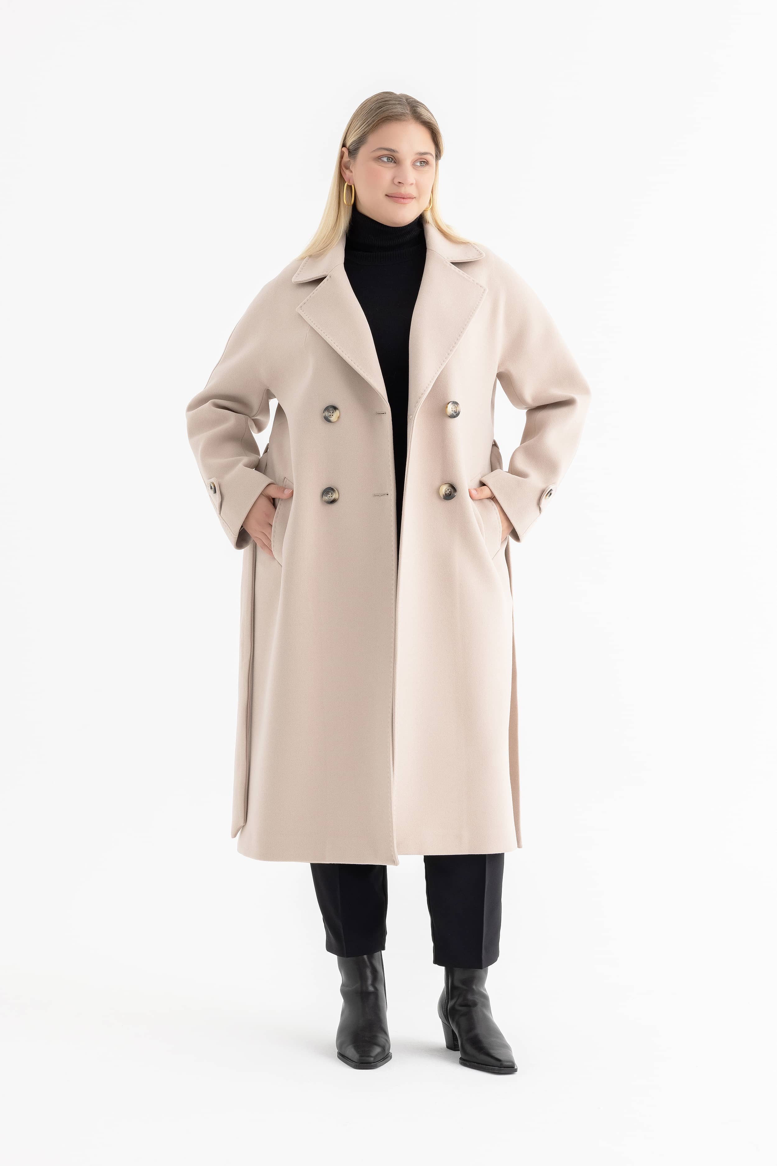 Reglan Kol Punto Dikiş Detaylı Yarım Patlı Uzun Kadın Kaban 4597