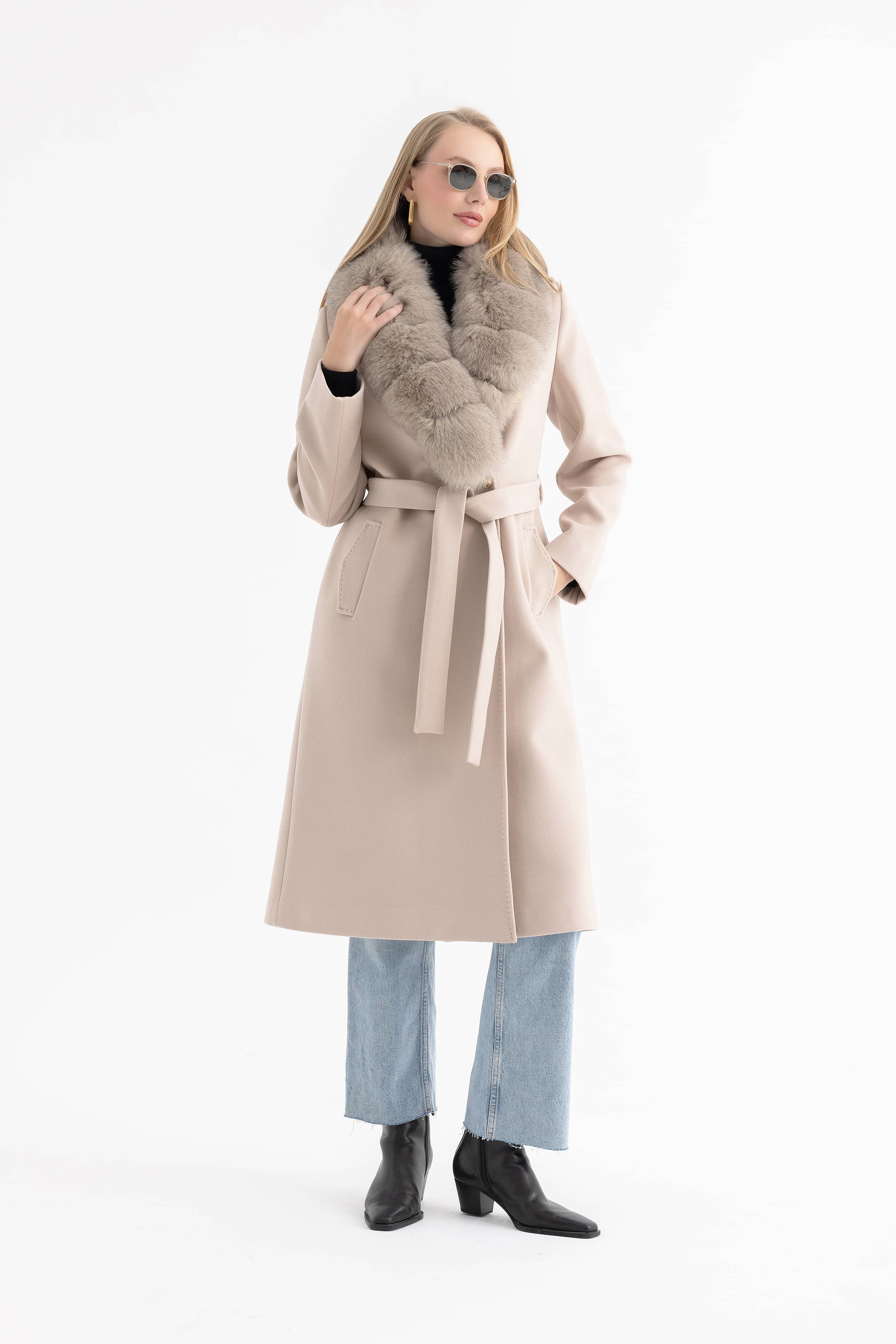 Plush Fox Fur Collar Women’s Long Coat with Notched Lapel, Gold Buttons and Topstitching 4588