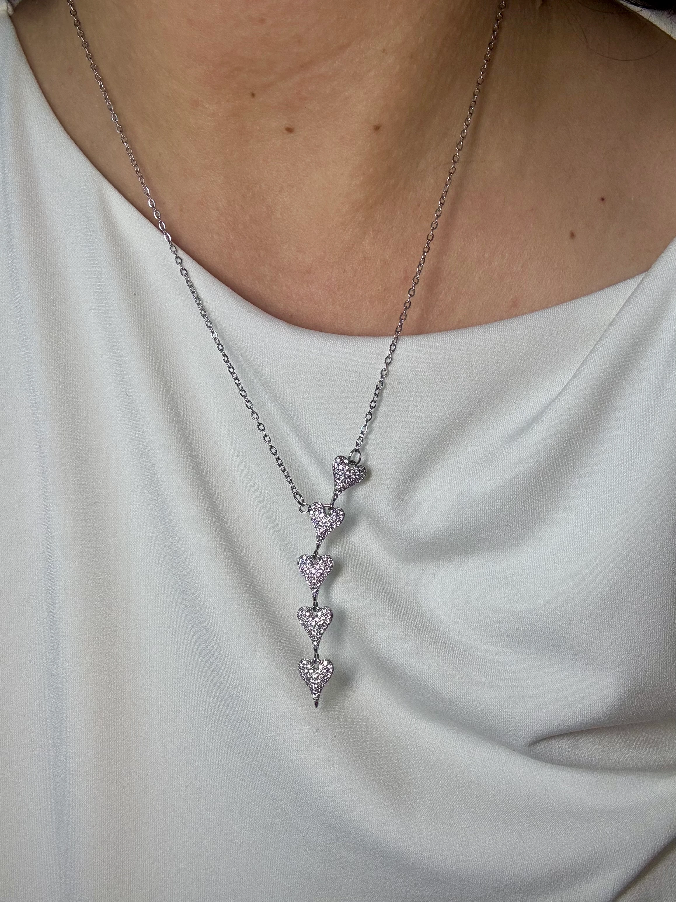 Gümüş Renk Çelik Y Kalp Kolye