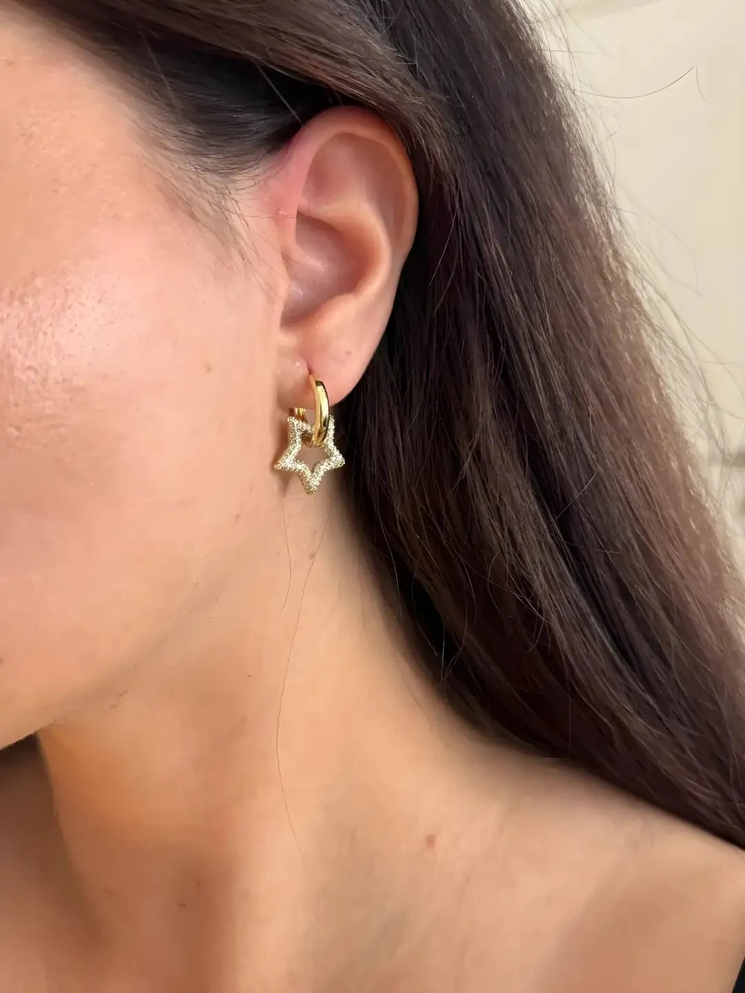 Yıldız Işıltısı Halka Küpe