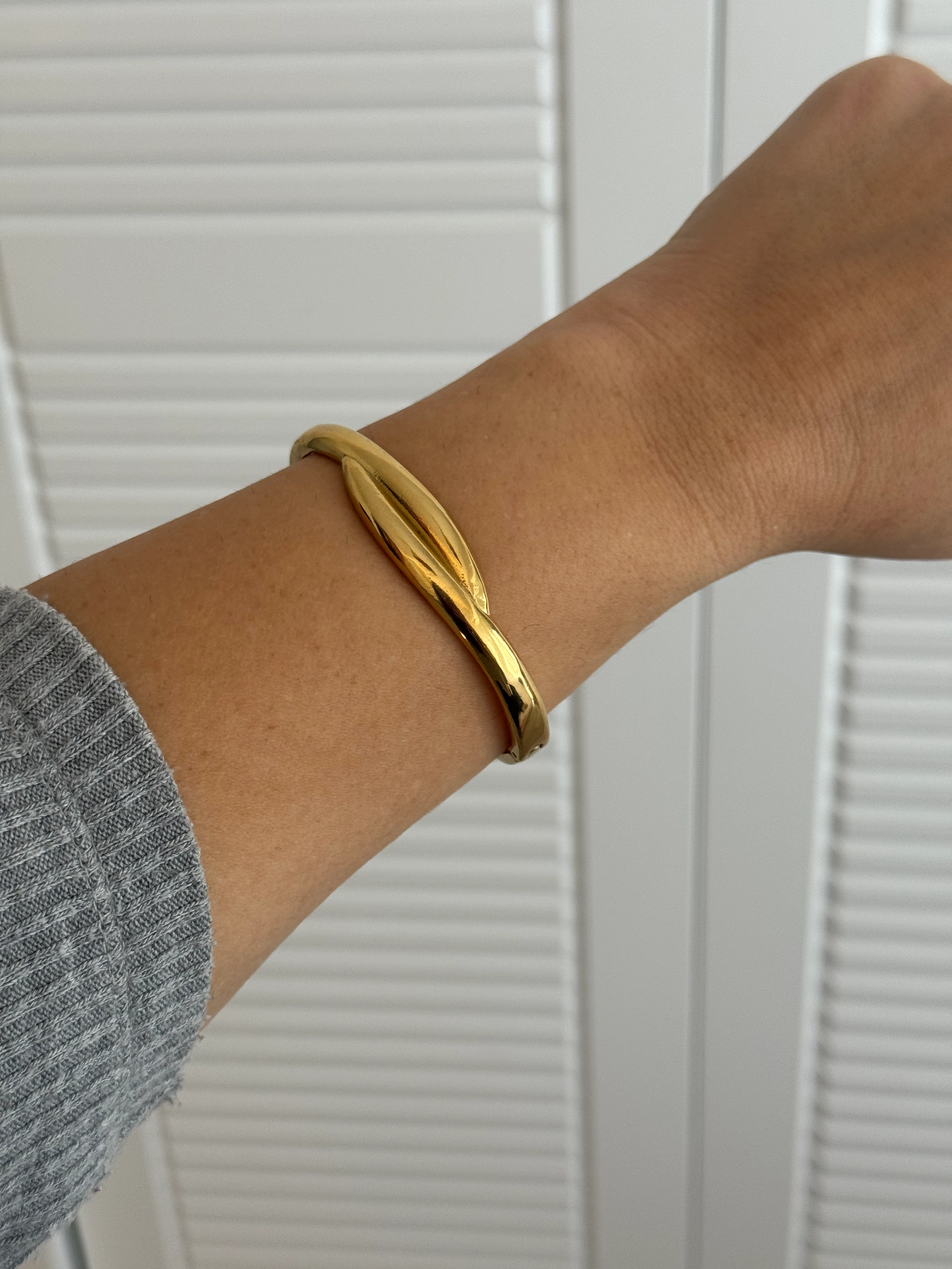 Modern Gold Çelik Kelepçe