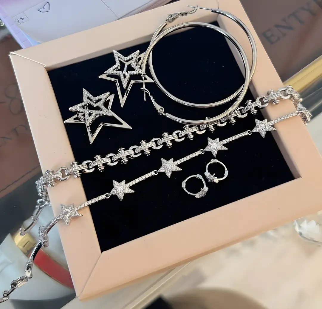3 Boyutlu Yıldız Silver Küpe